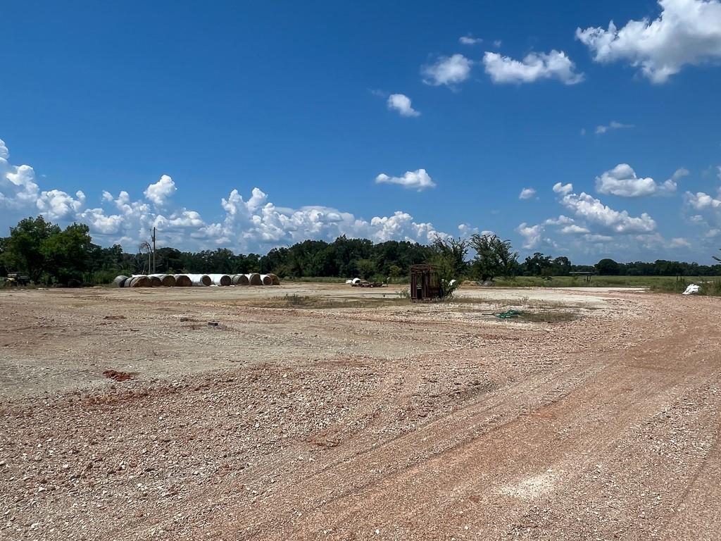 0327 Fm 2548 Property Photo 23
