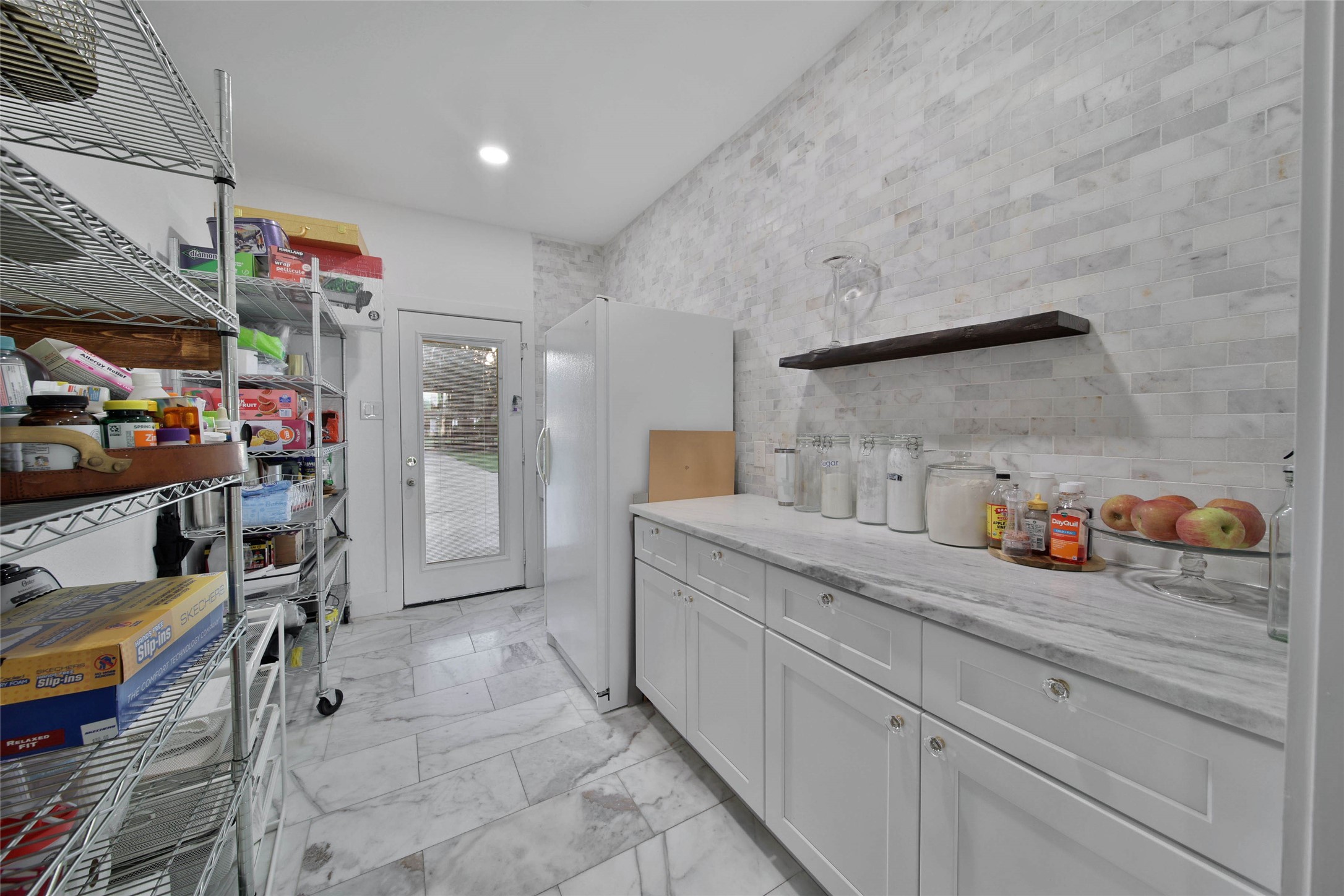 11 W Kitty Hawk St Property Photo 27
