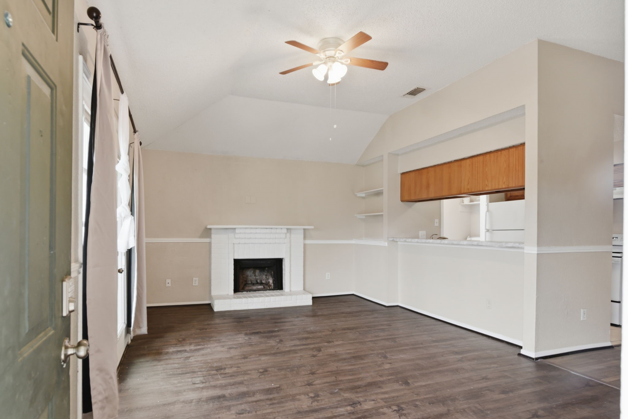 1310 Brenda Lane C Property Photo 6