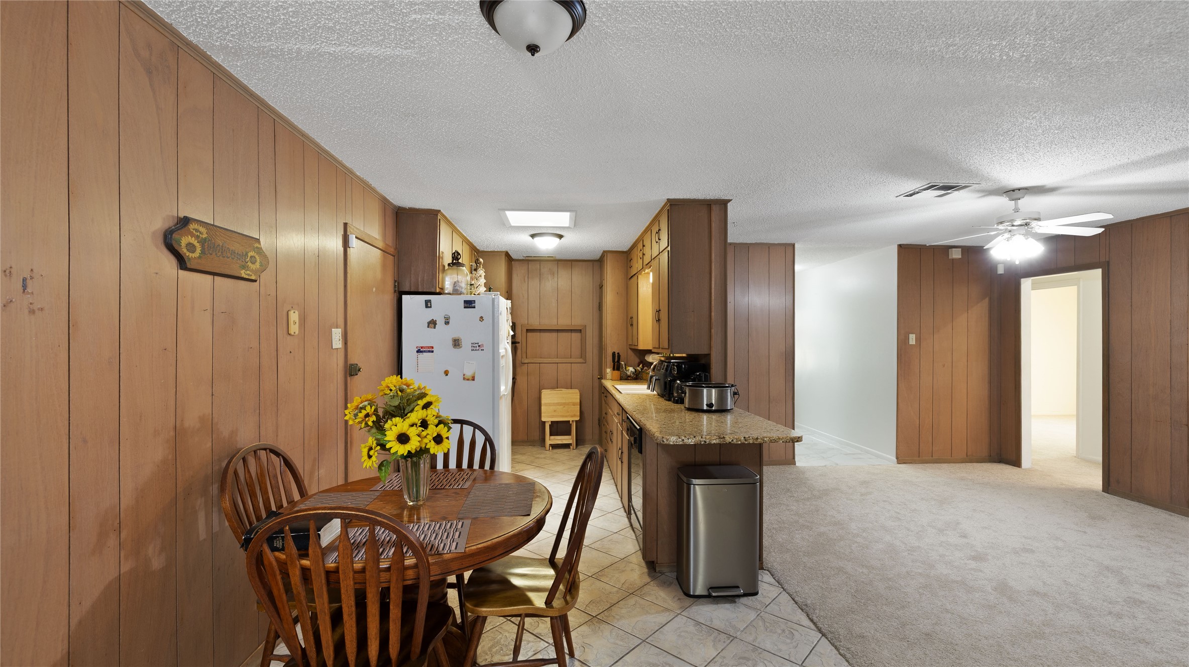 2116 Easy Street Property Photo 9