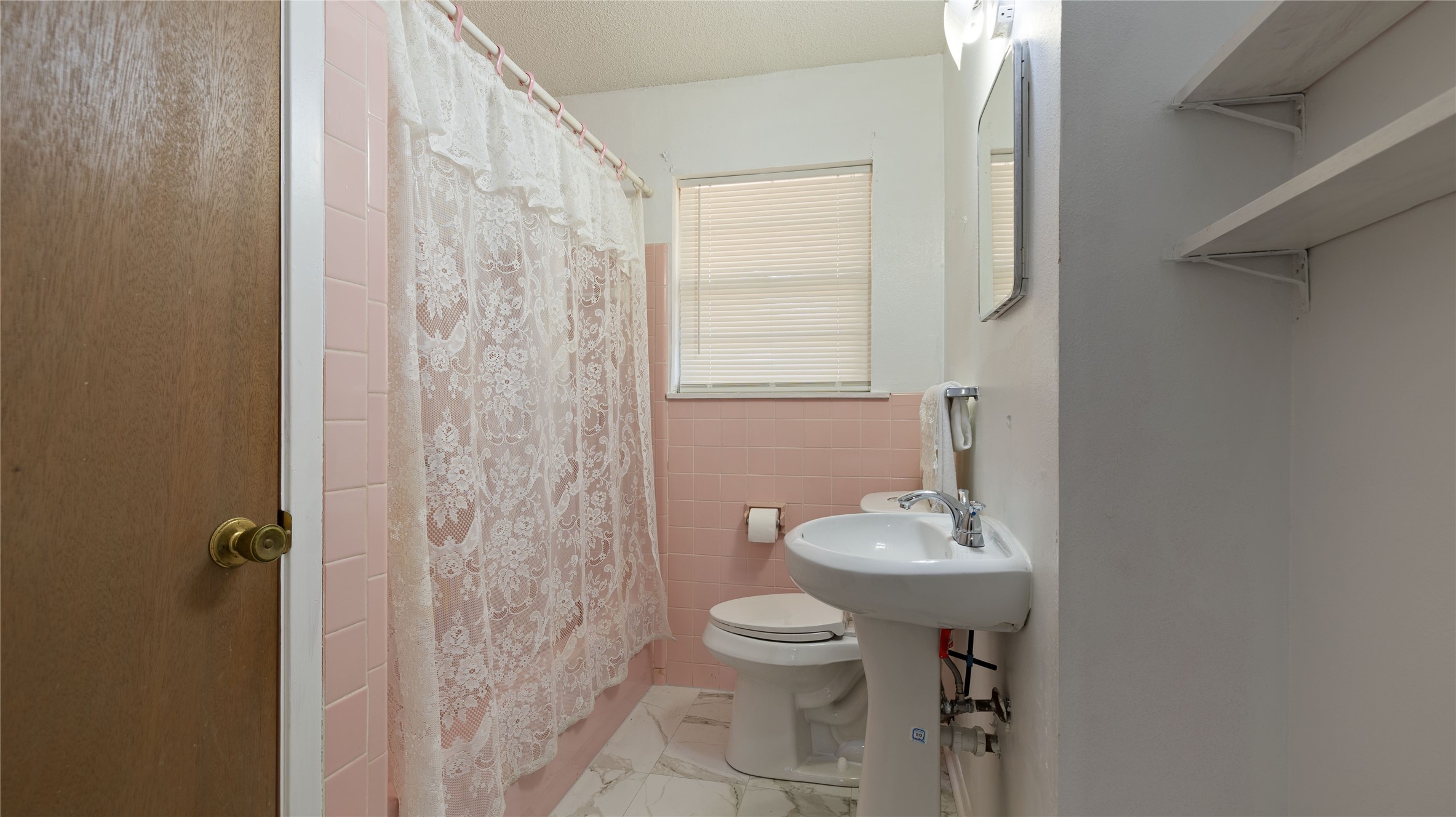 2116 Easy Street Property Photo 15