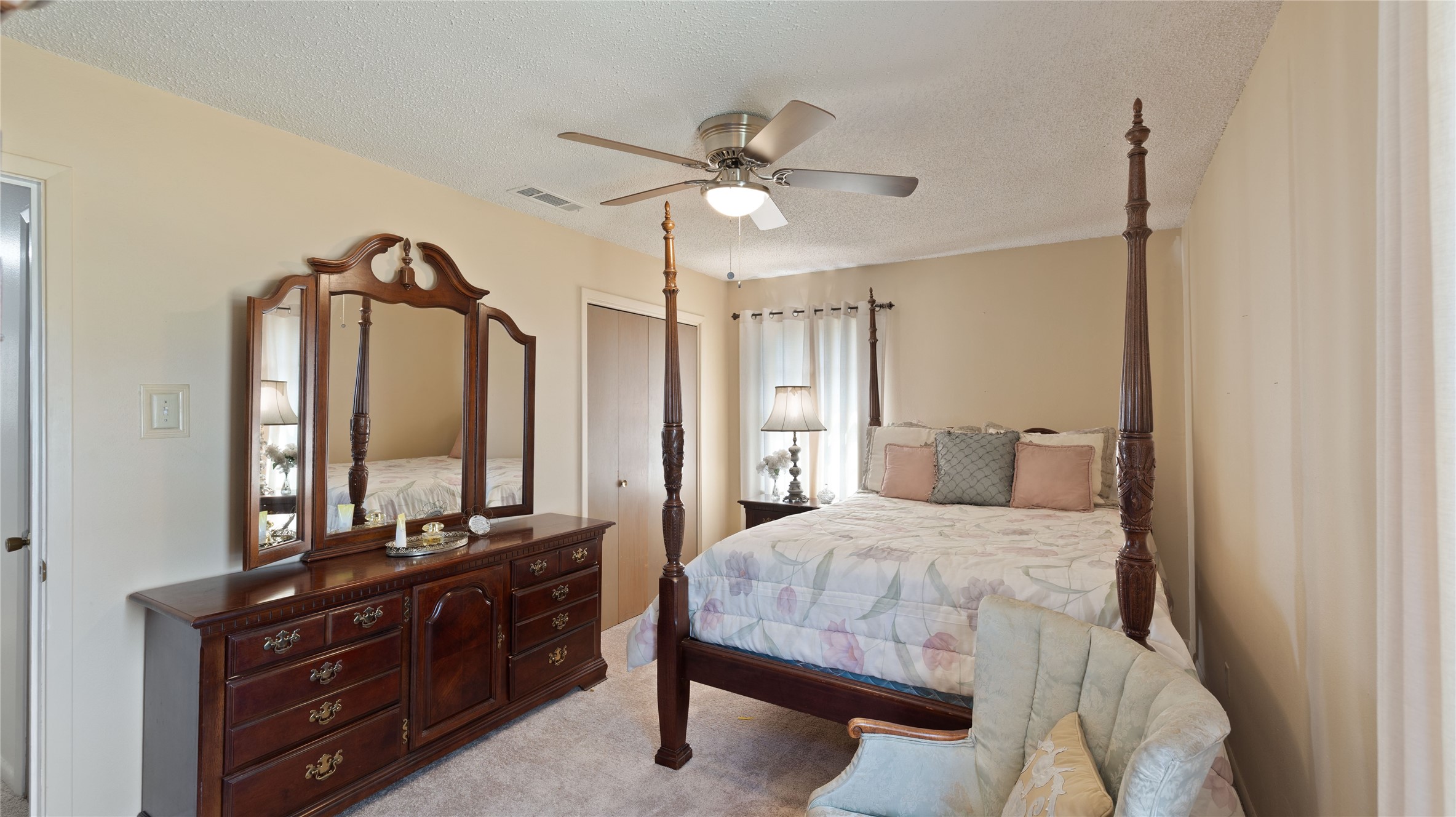 2116 Easy Street Property Photo 16