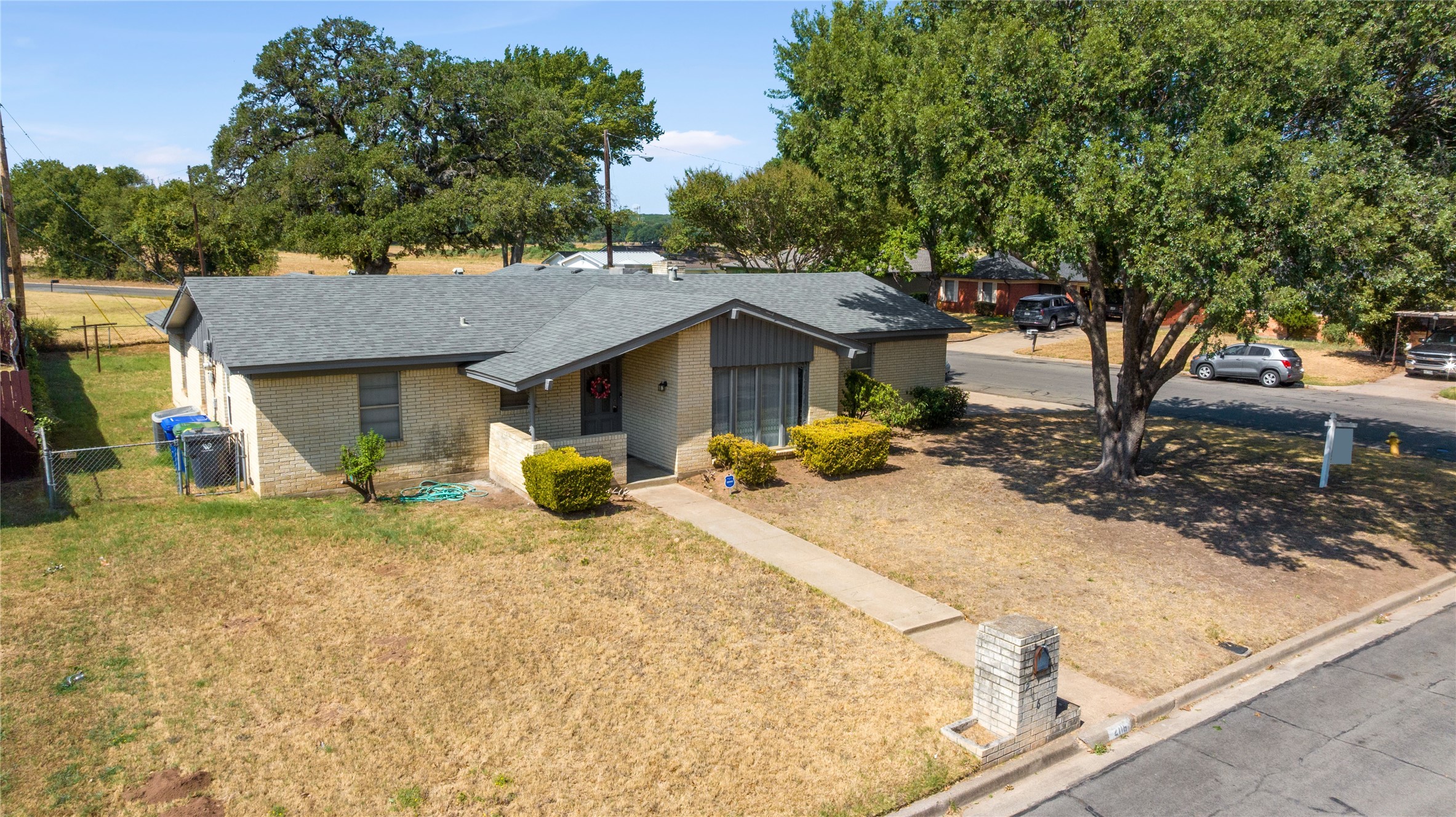 2116 Easy Street Property Photo 21