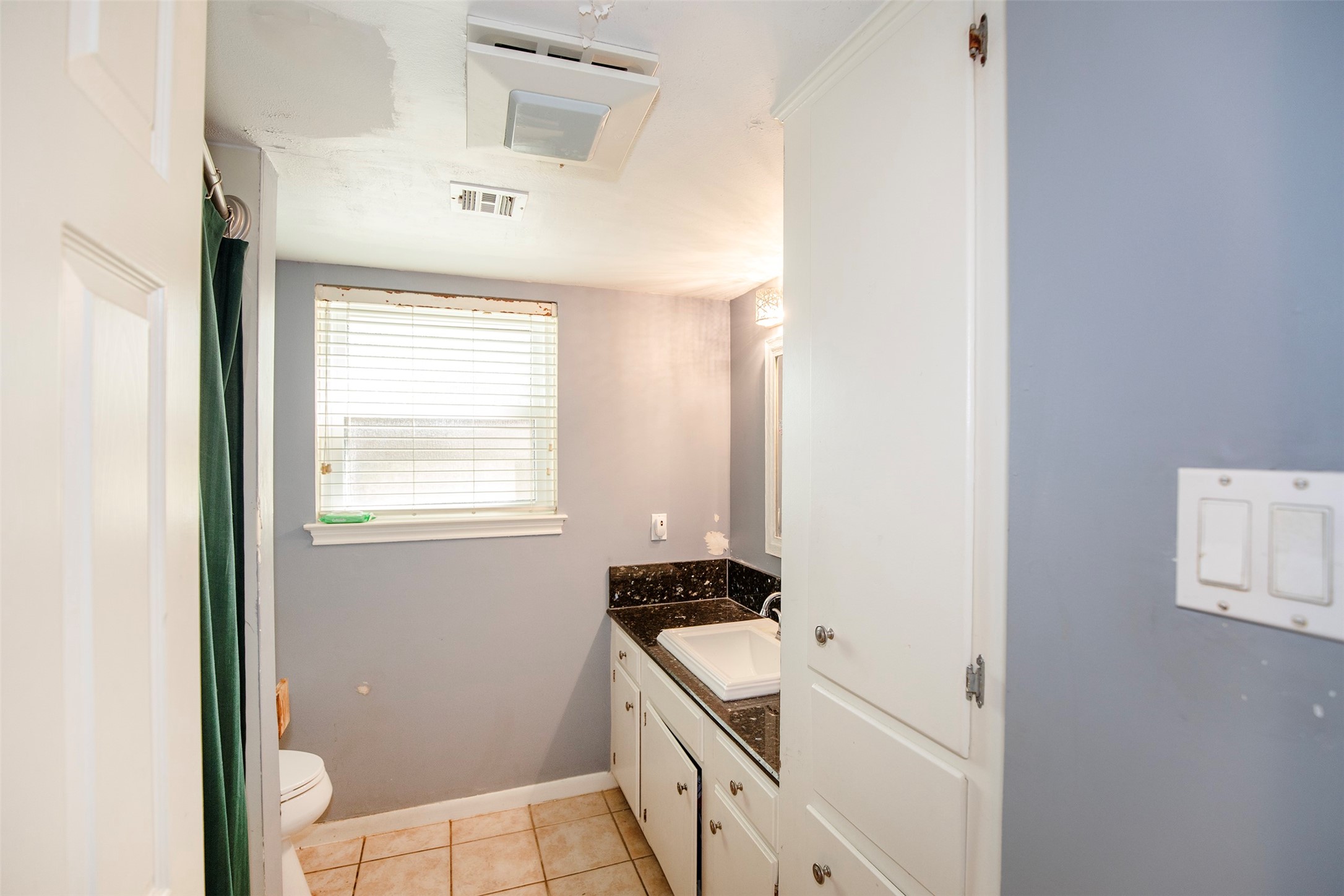 5011 Encino Court Property Photo 19