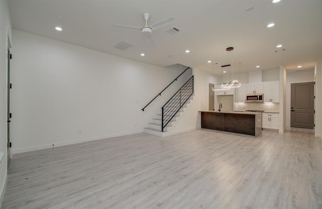 6821 Cadillac Street B Property Photo 6