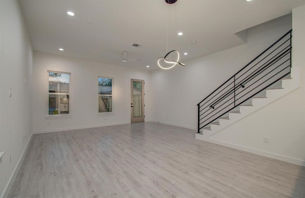 6821 Cadillac Street B Property Photo 7