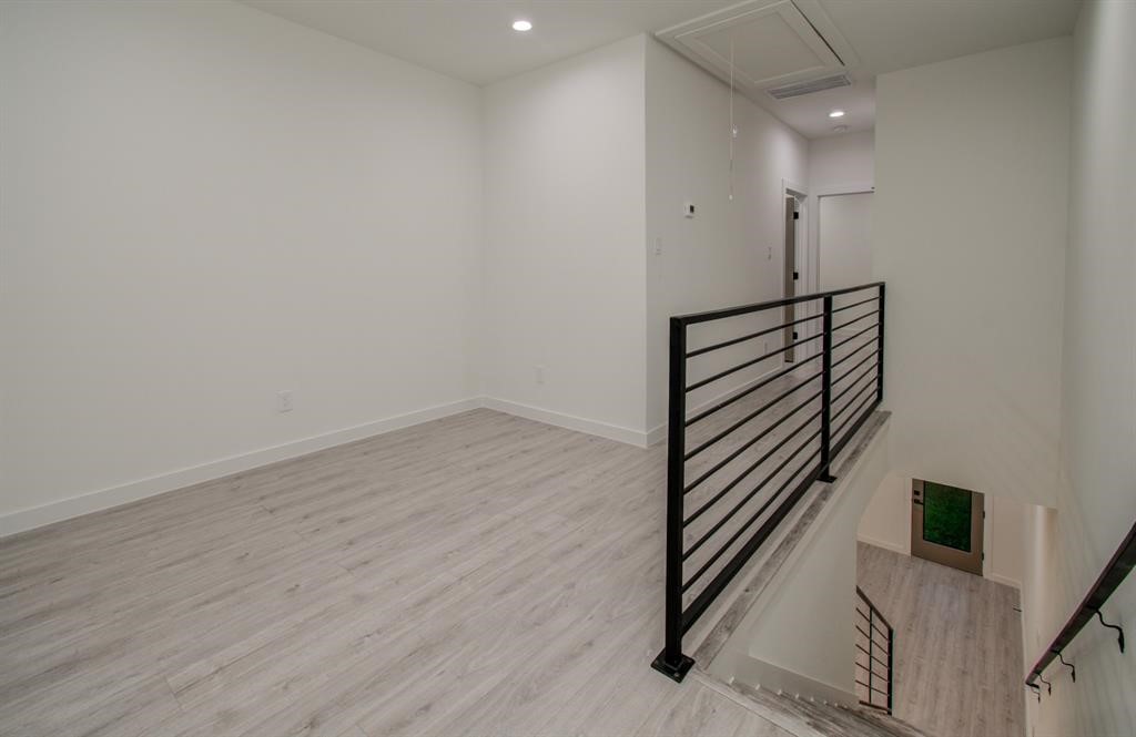 6821 Cadillac Street B Property Photo 9