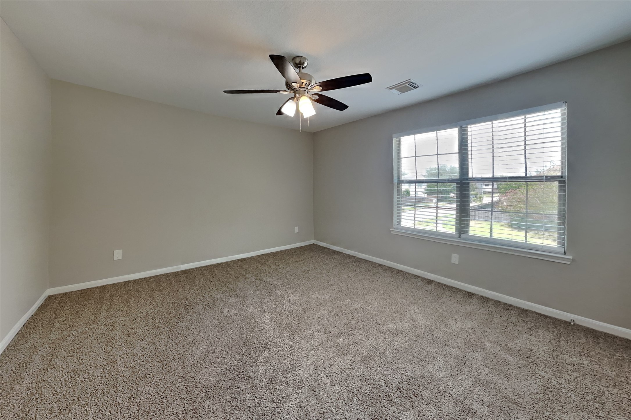 2902 Crestbrook Bend Lane Property Photo 14