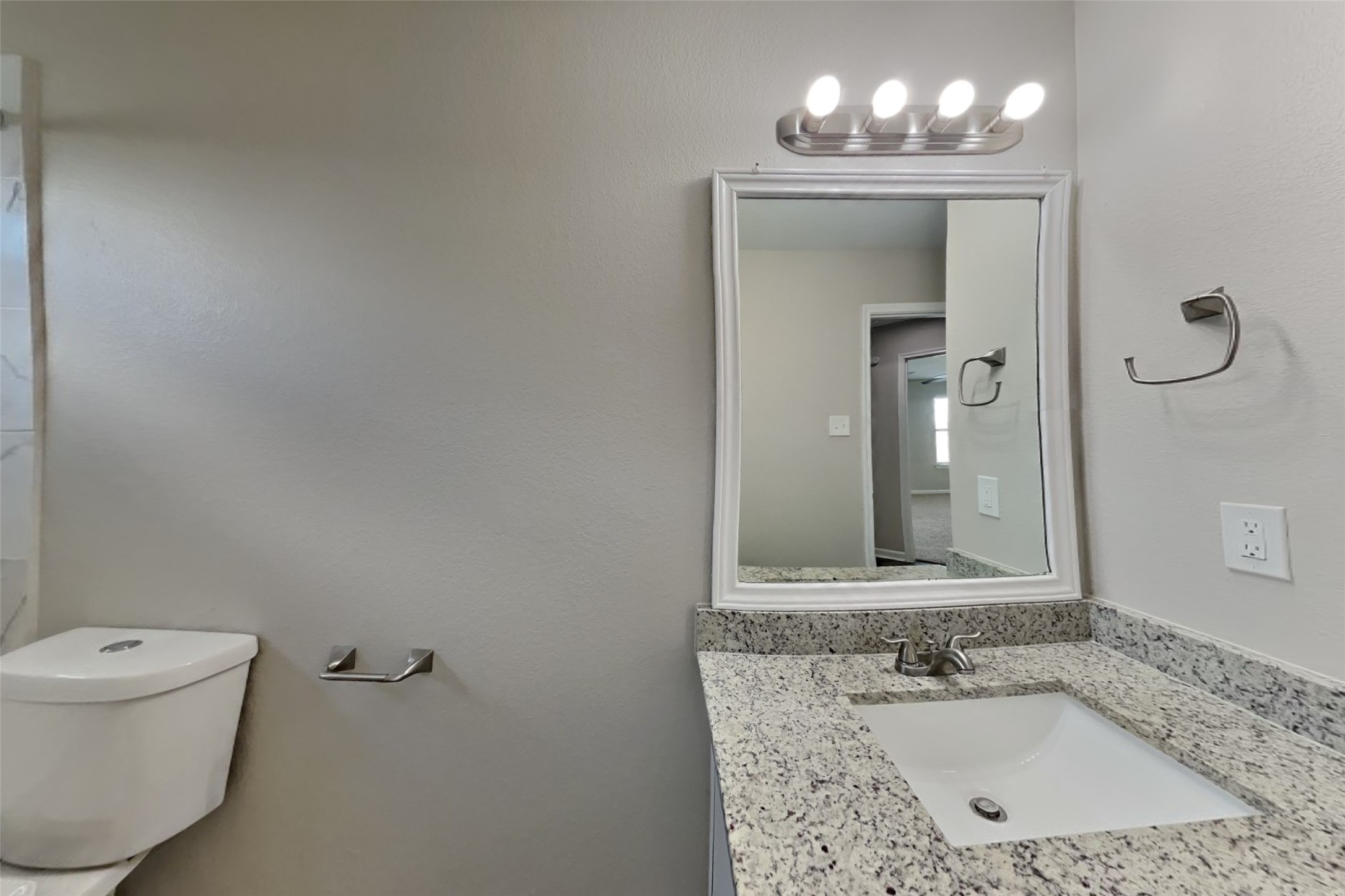 2902 Crestbrook Bend Lane Property Photo 17