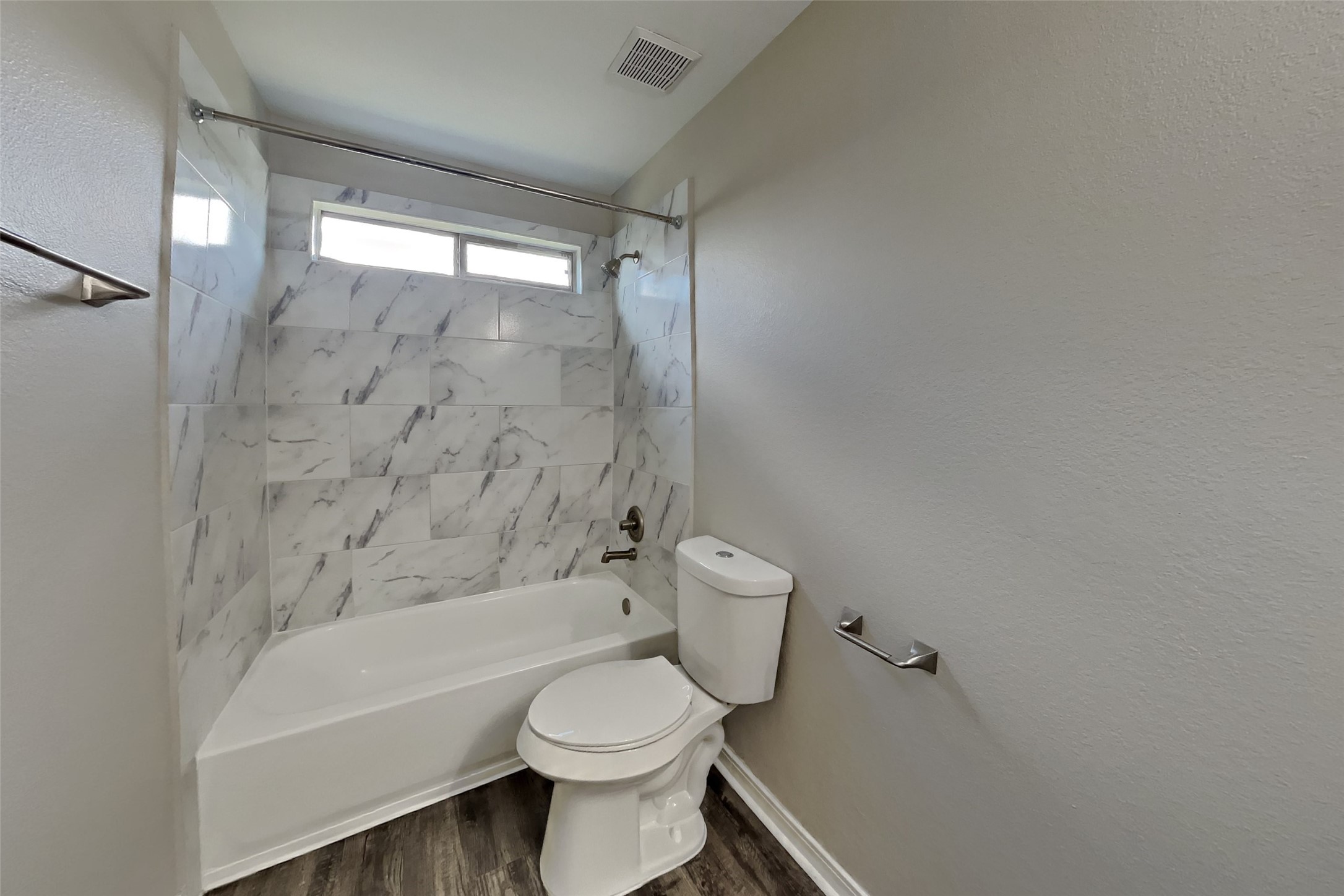 2902 Crestbrook Bend Lane Property Photo 18