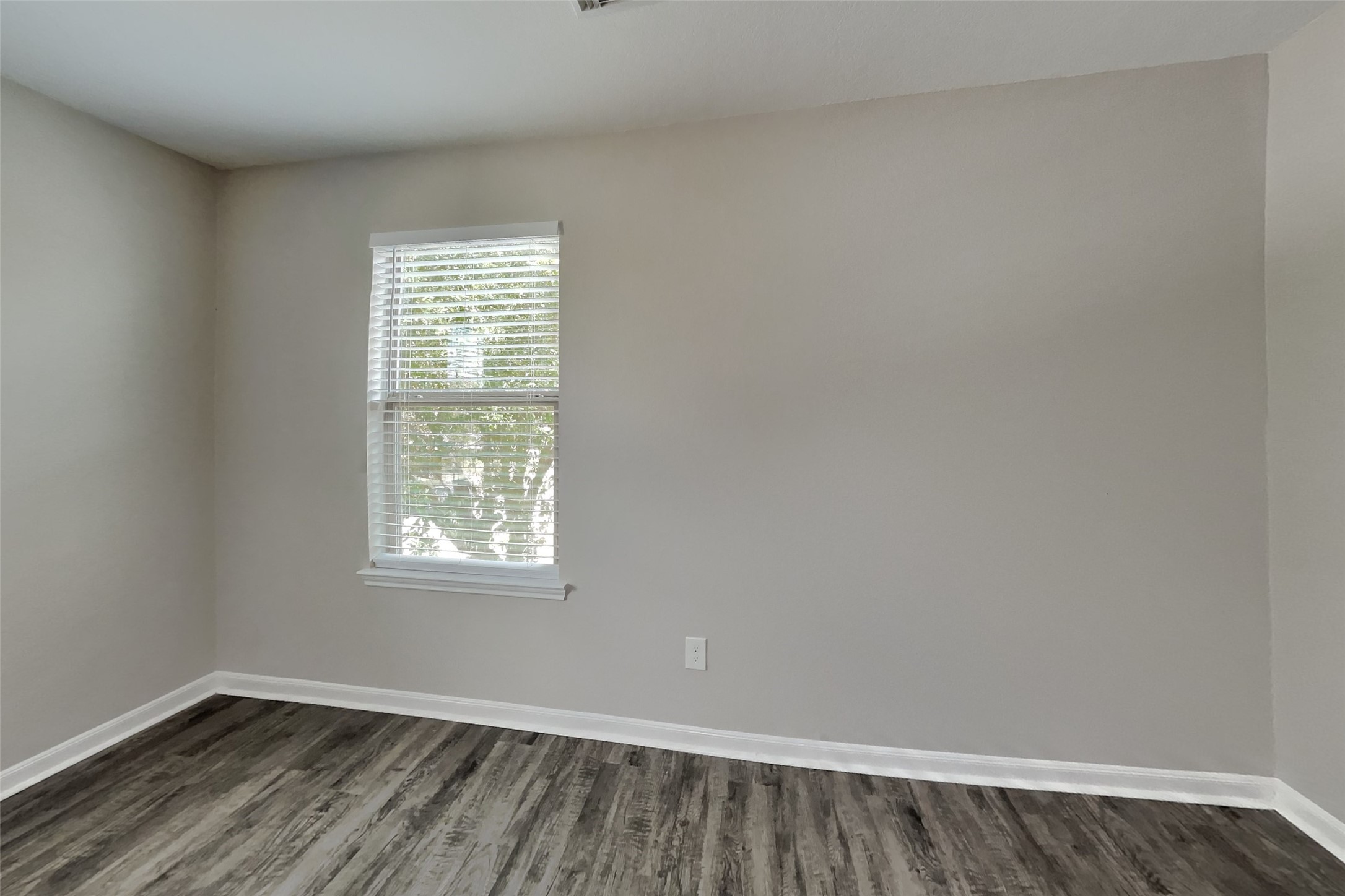 2902 Crestbrook Bend Lane Property Photo 19