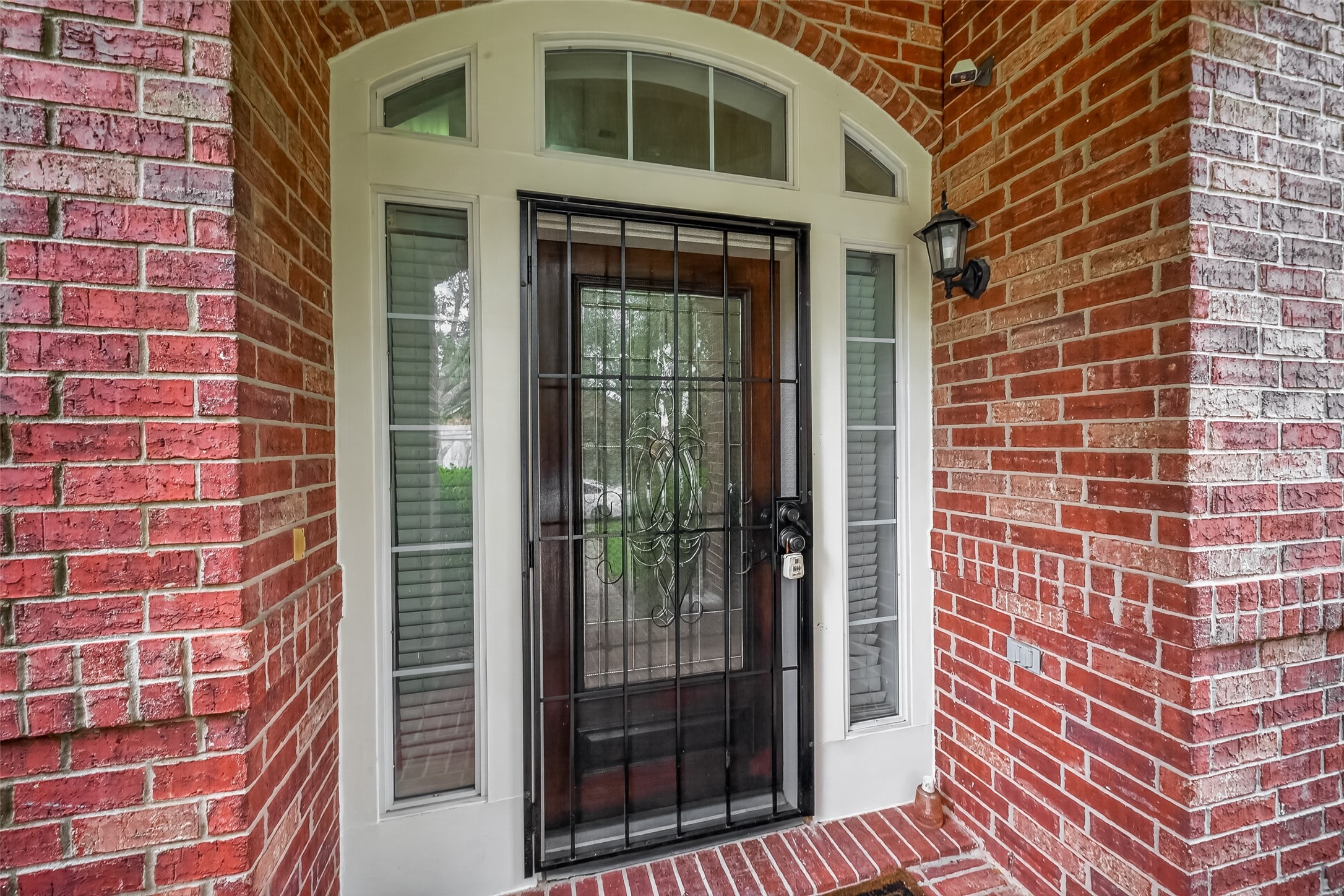 331 Silver Creek Circle Property Photo 4