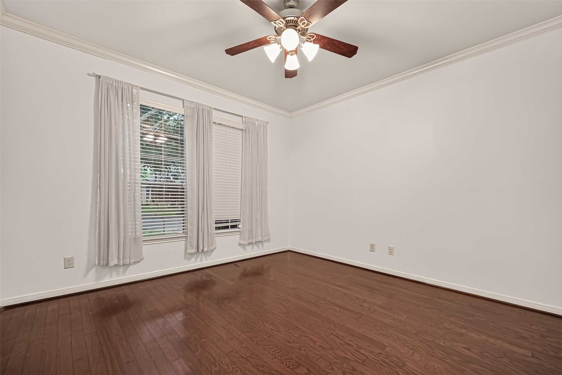 331 Silver Creek Circle Property Photo 7