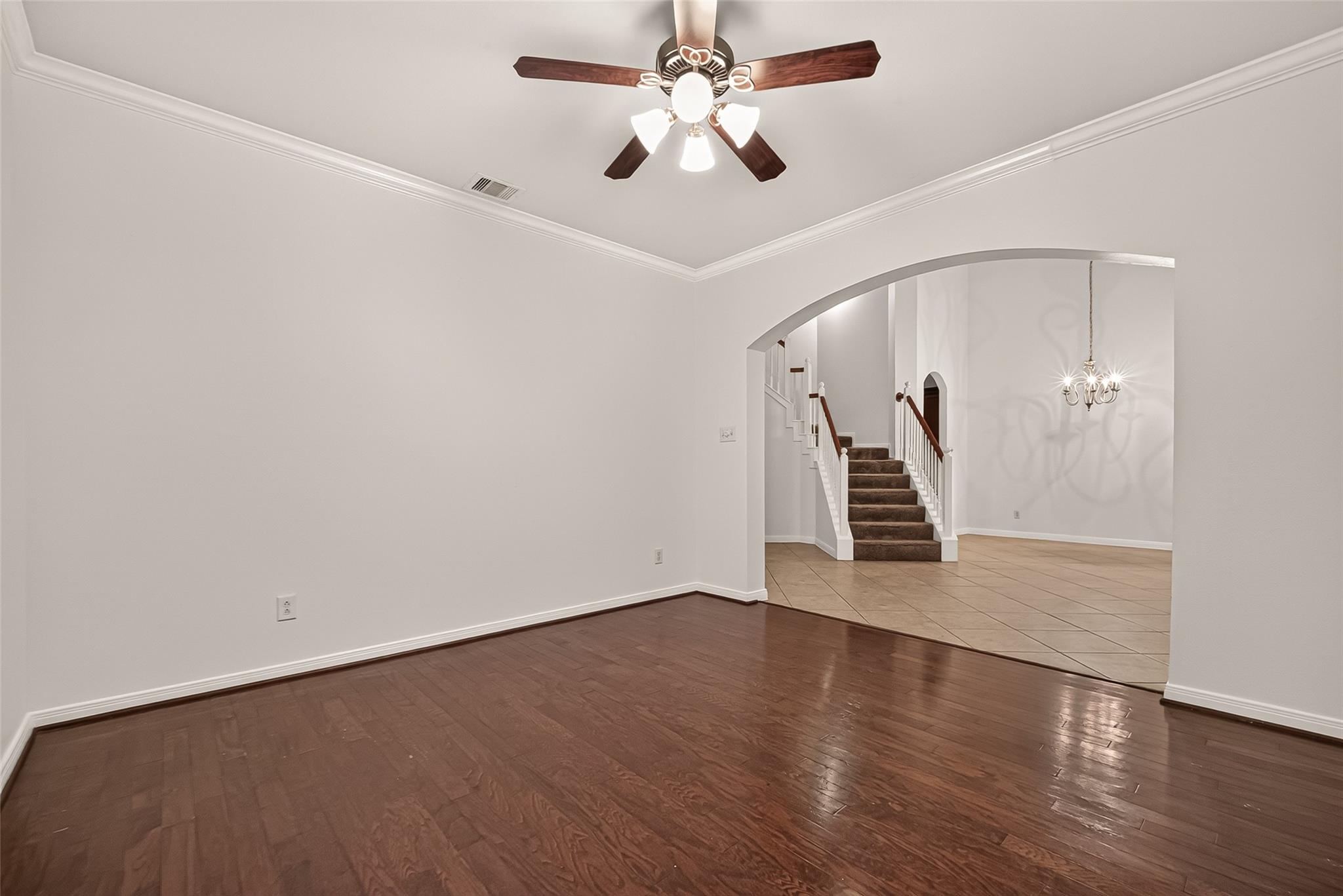 331 Silver Creek Circle Property Photo 8