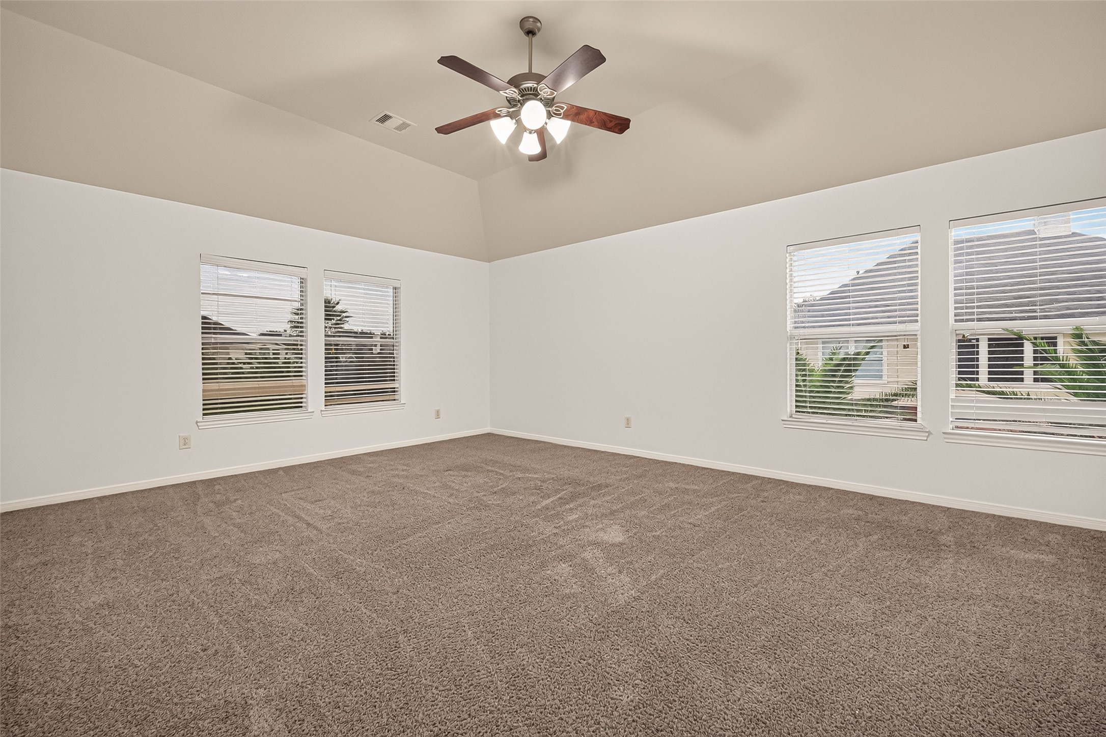 331 Silver Creek Circle Property Photo 25