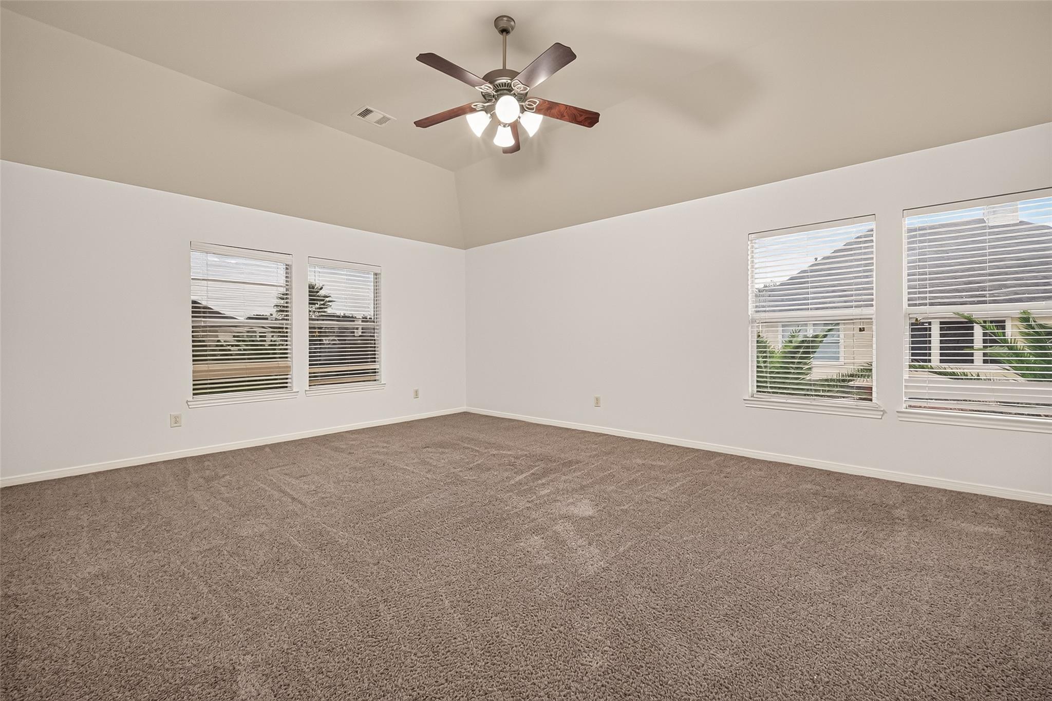 331 Silver Creek Circle Property Photo 25