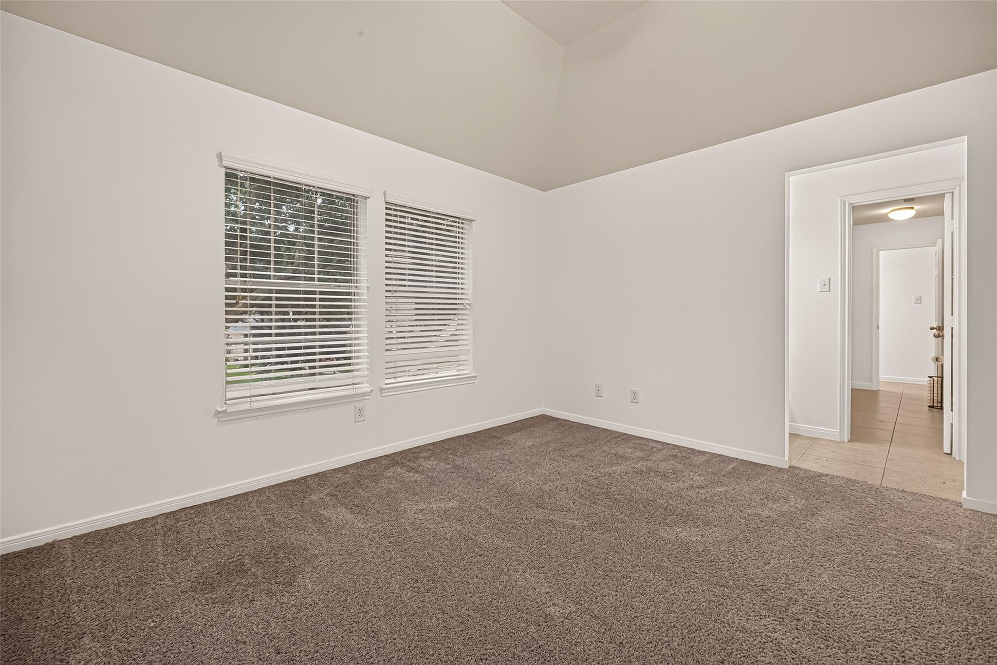 331 Silver Creek Circle Property Photo 28