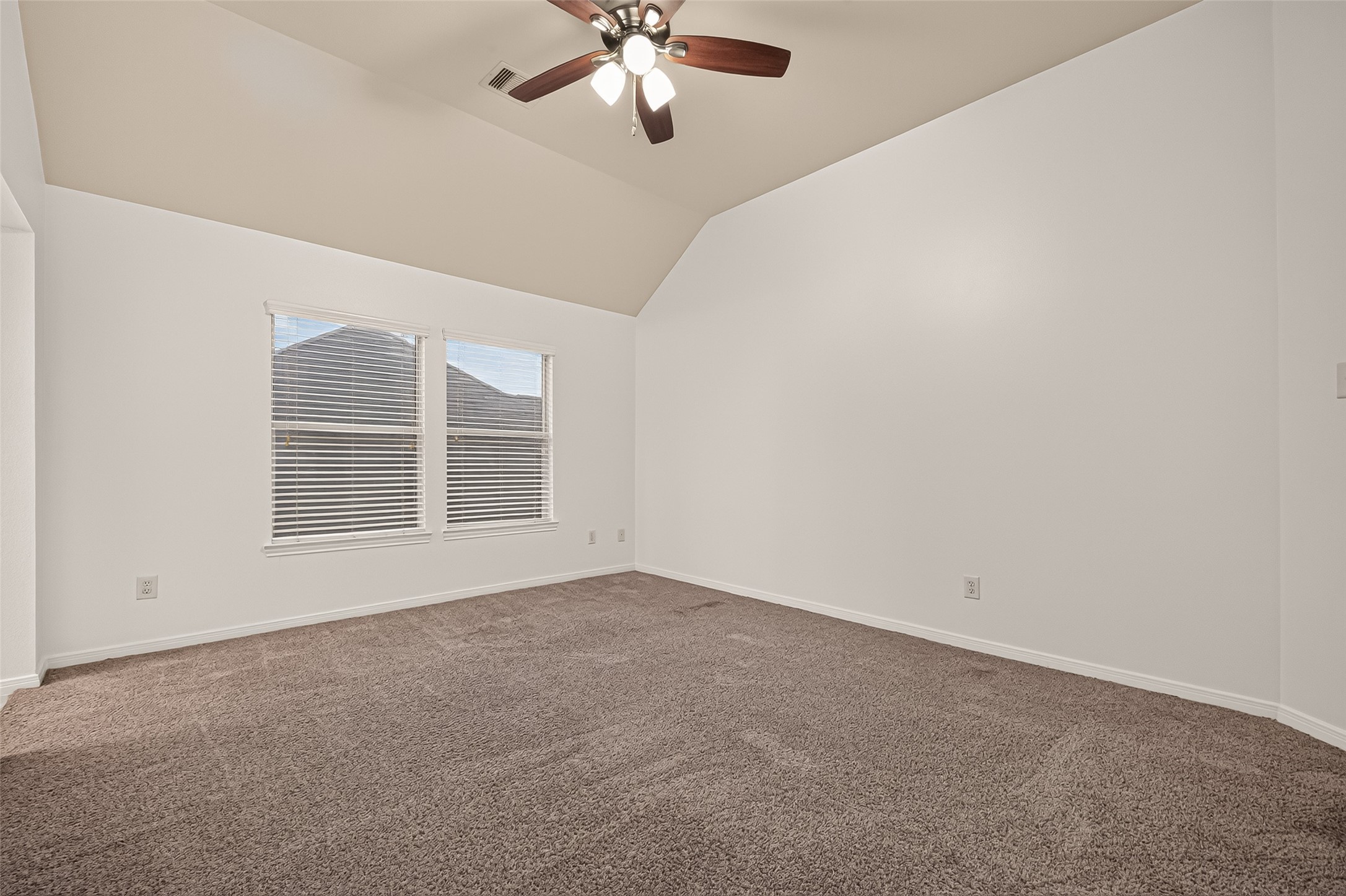 331 Silver Creek Circle Property Photo 33