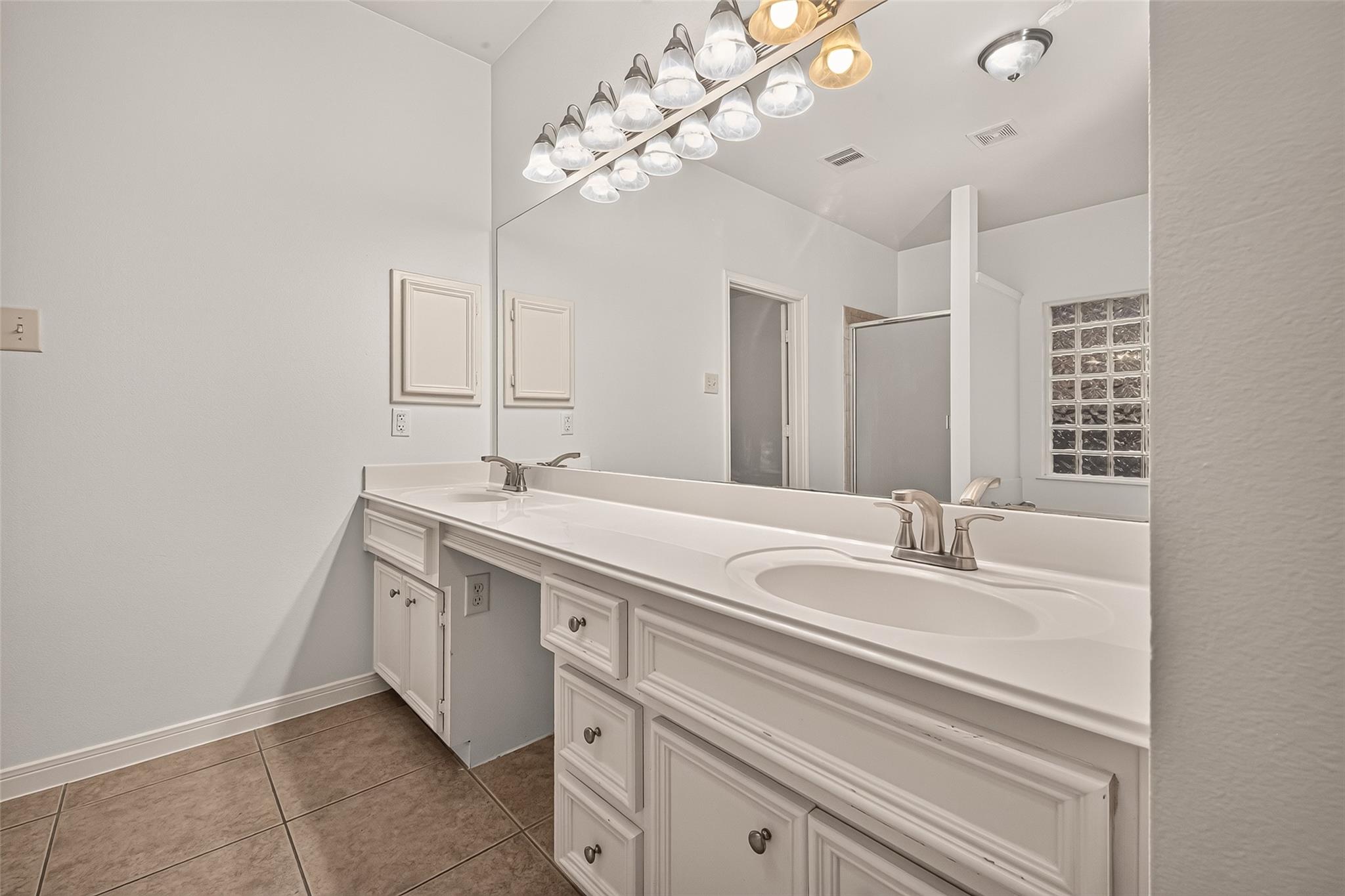 331 Silver Creek Circle Property Photo 42