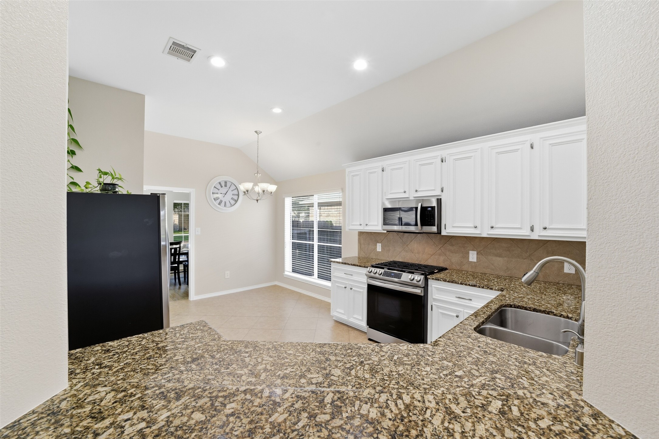 28210 Everett Knolls Drive Property Photo 14