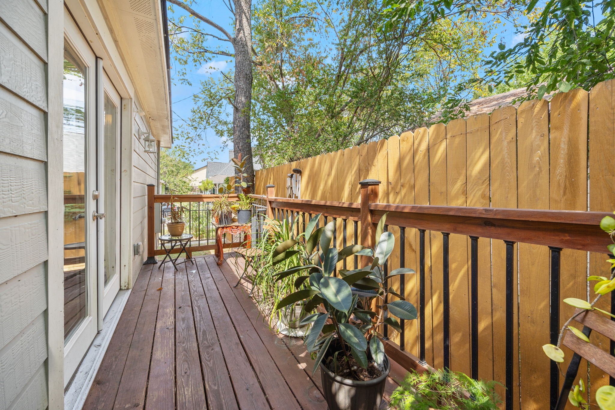 1710 Mckee Street Property Photo 10