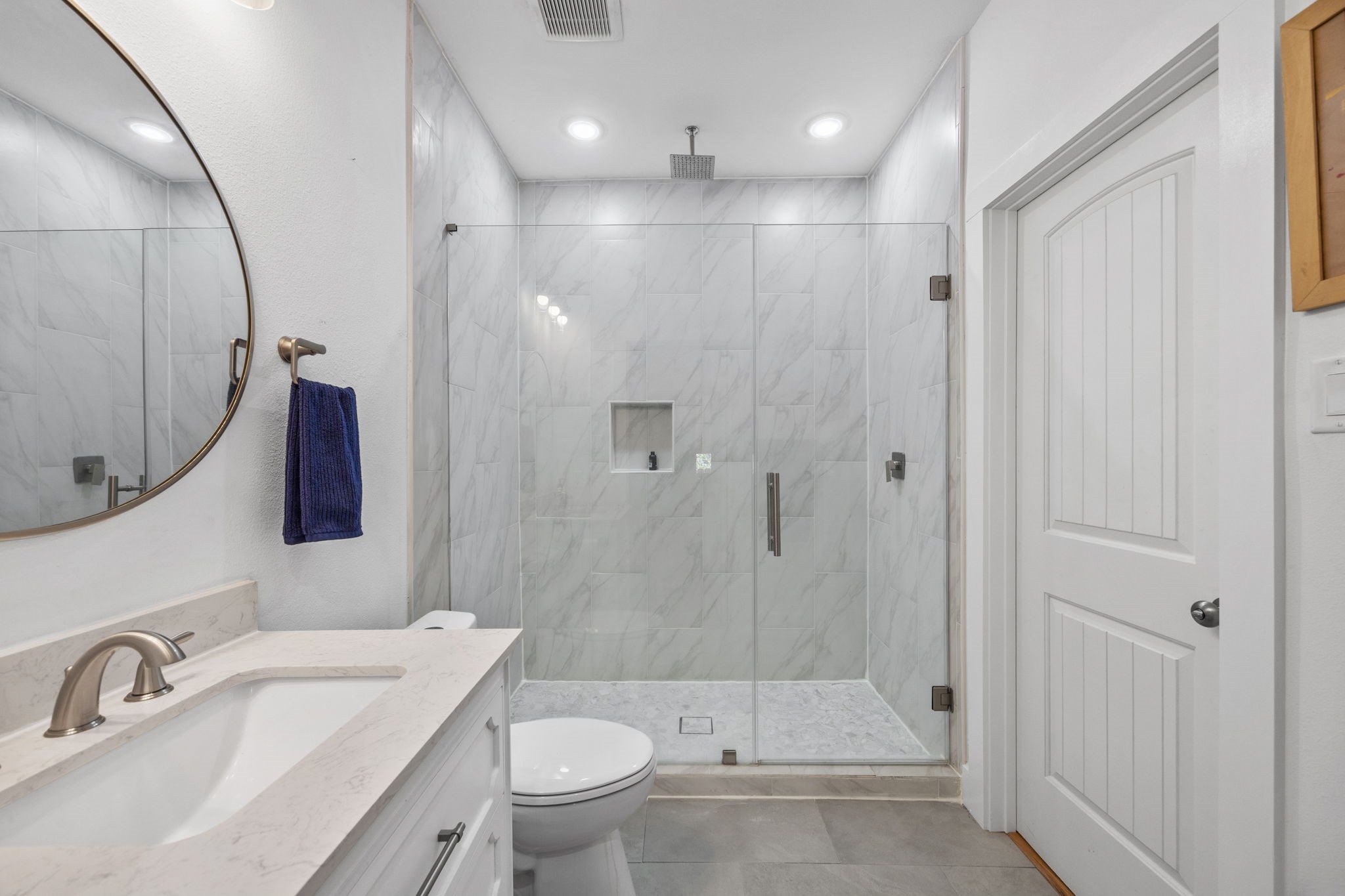 1710 Mckee Street Property Photo 24