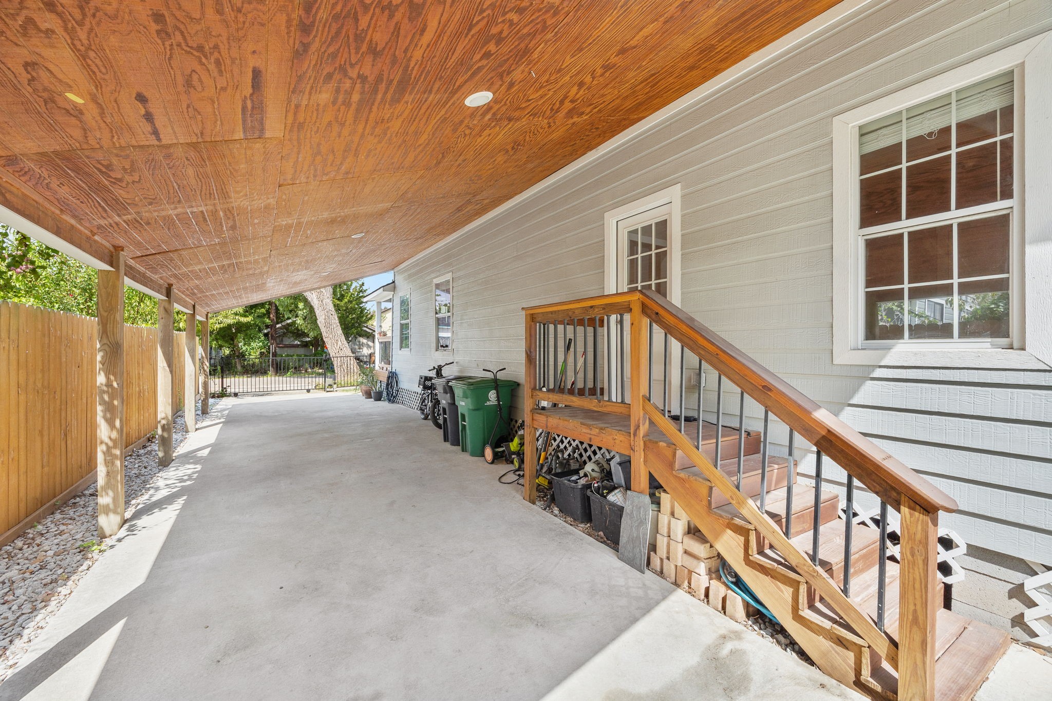 1710 Mckee Street Property Photo 30