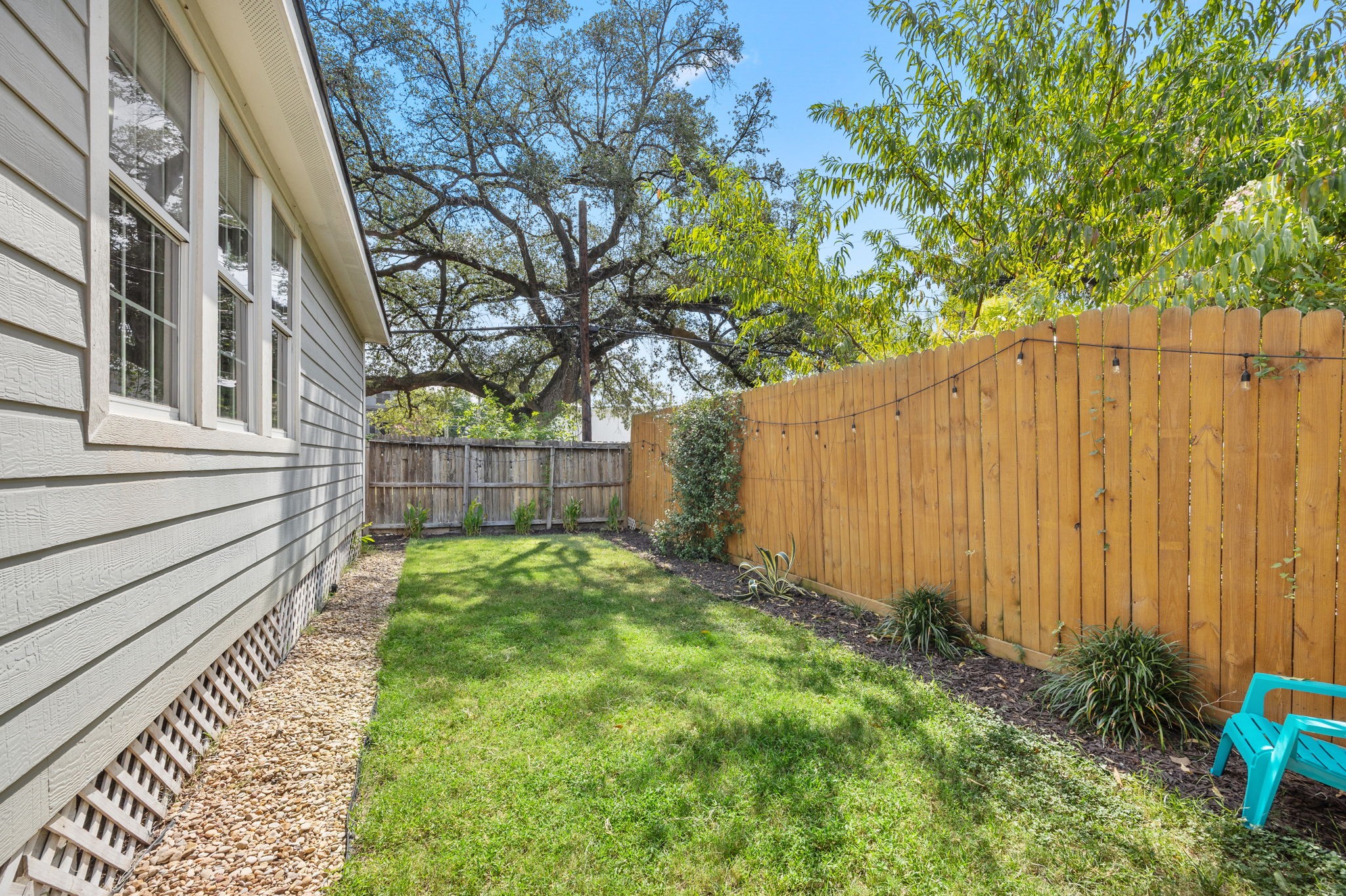 1710 Mckee Street Property Photo 31