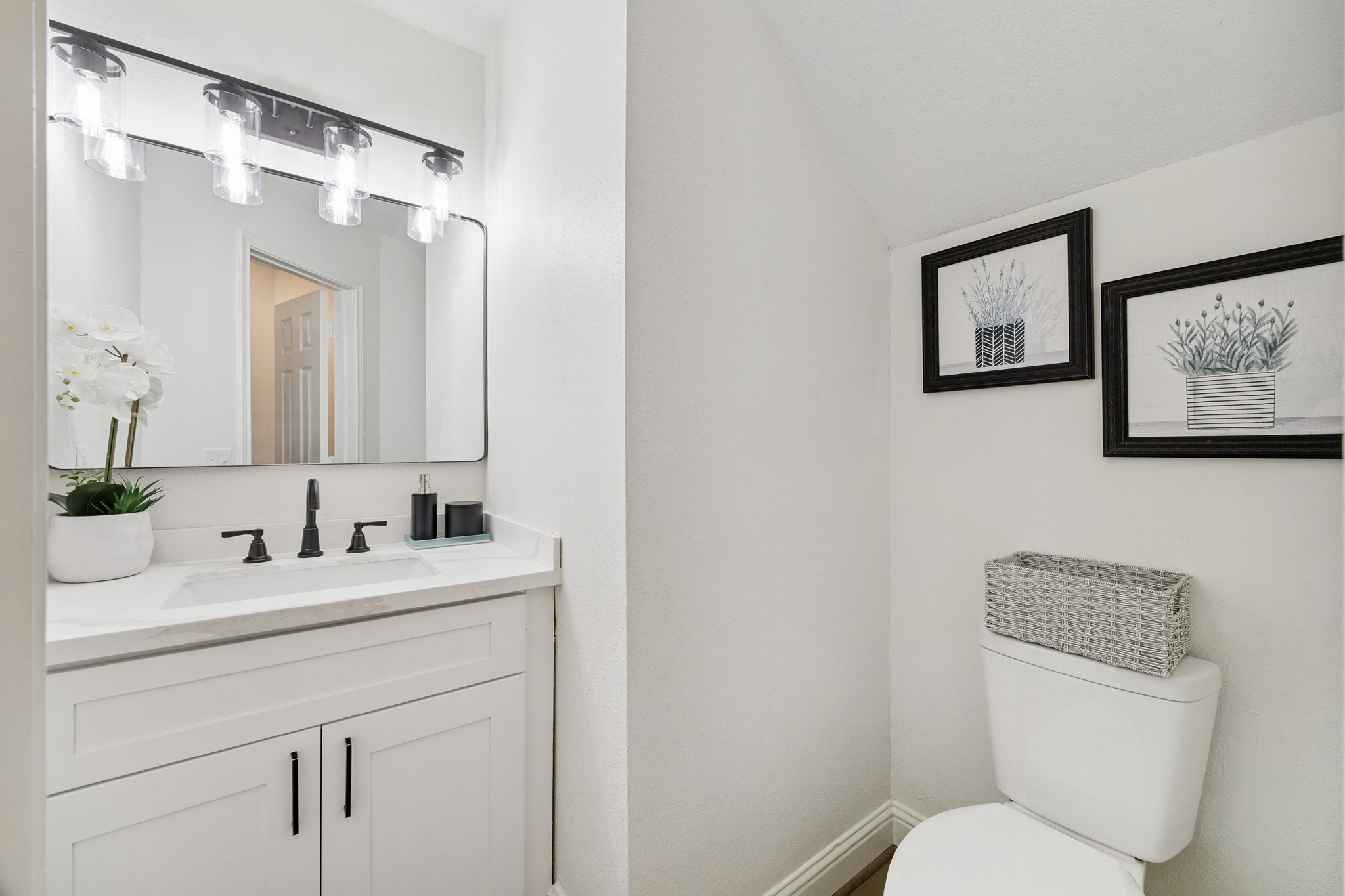 18035 Berry Branch Drive Property Photo 12