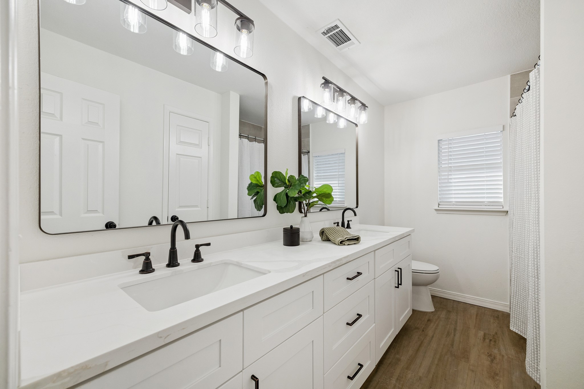 18035 Berry Branch Drive Property Photo 16