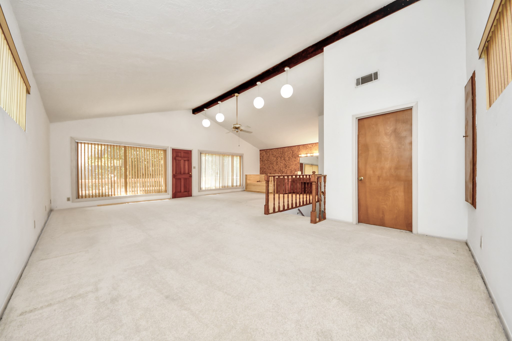215 Hardy Street Property Photo 21