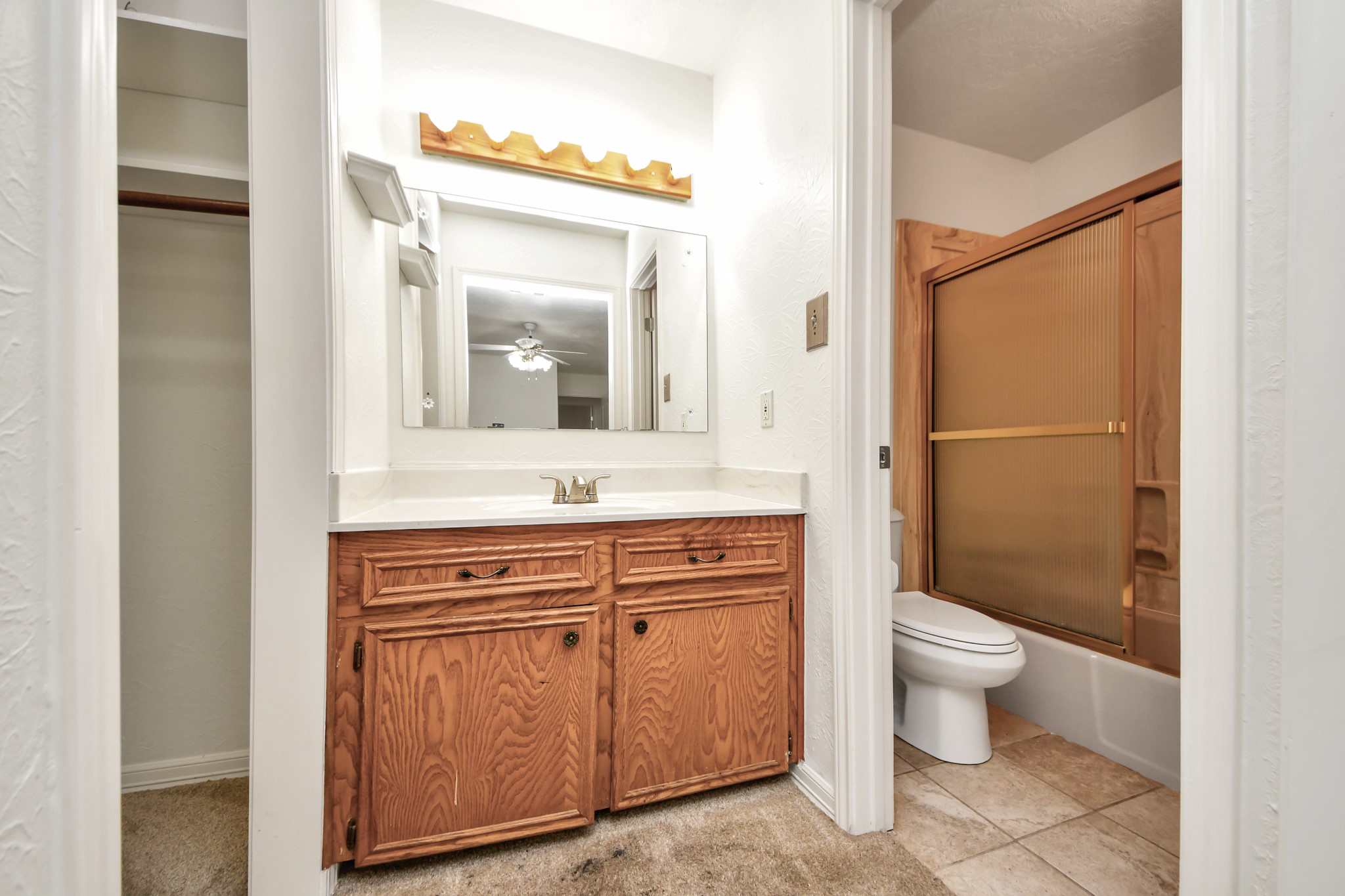 215 Hardy Street Property Photo 32