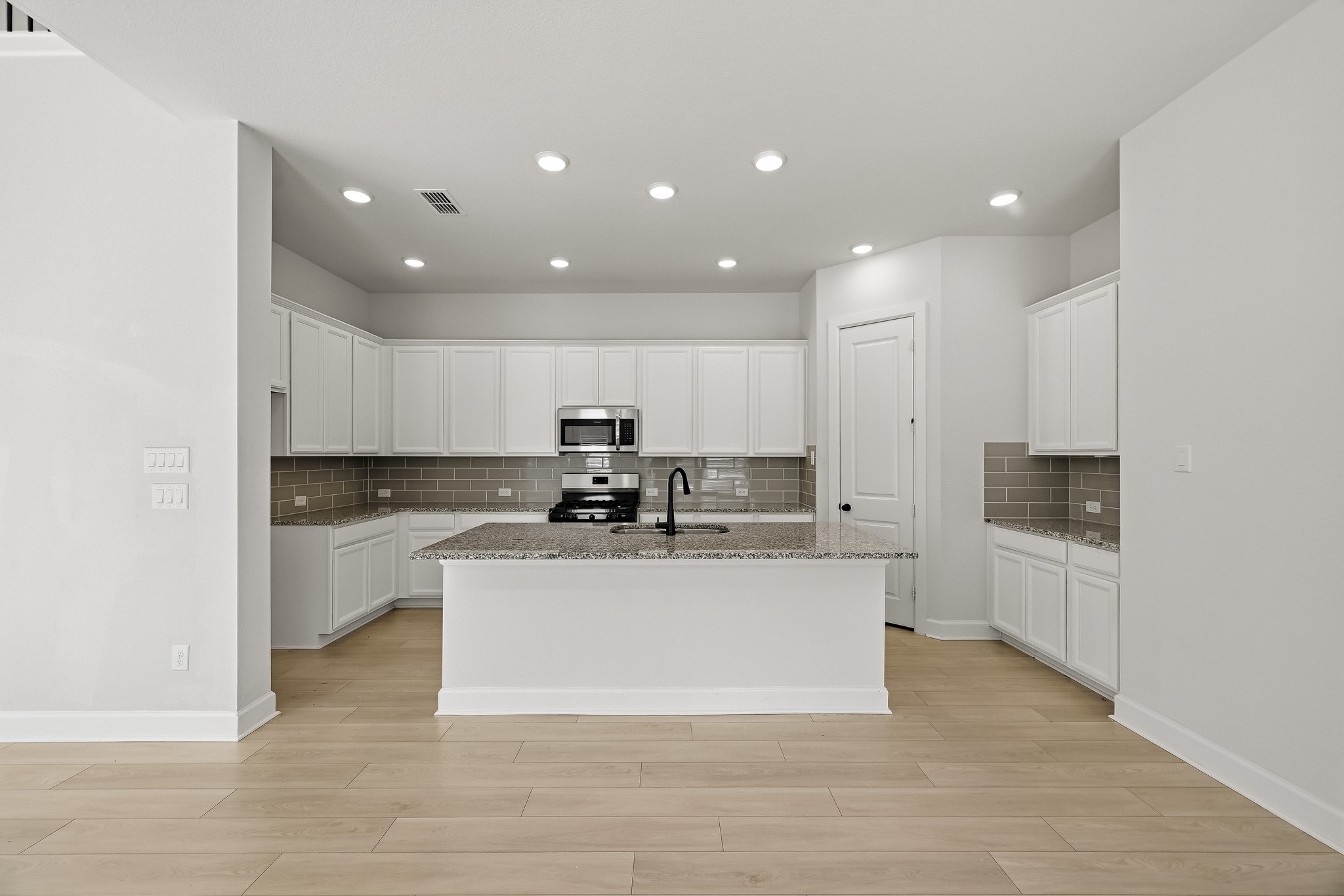 1538 Park Path Drive Property Photo 10