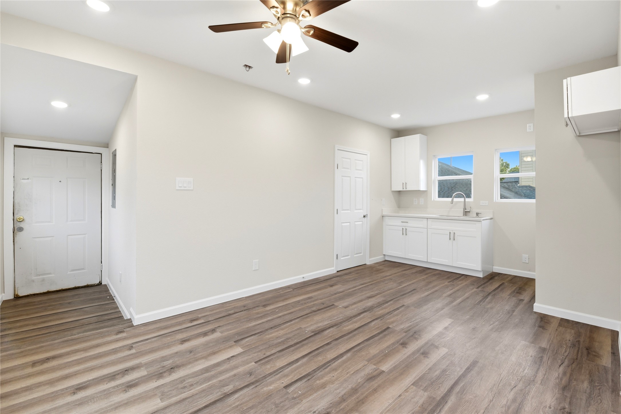 7010 Brownsville Street Property Photo 4