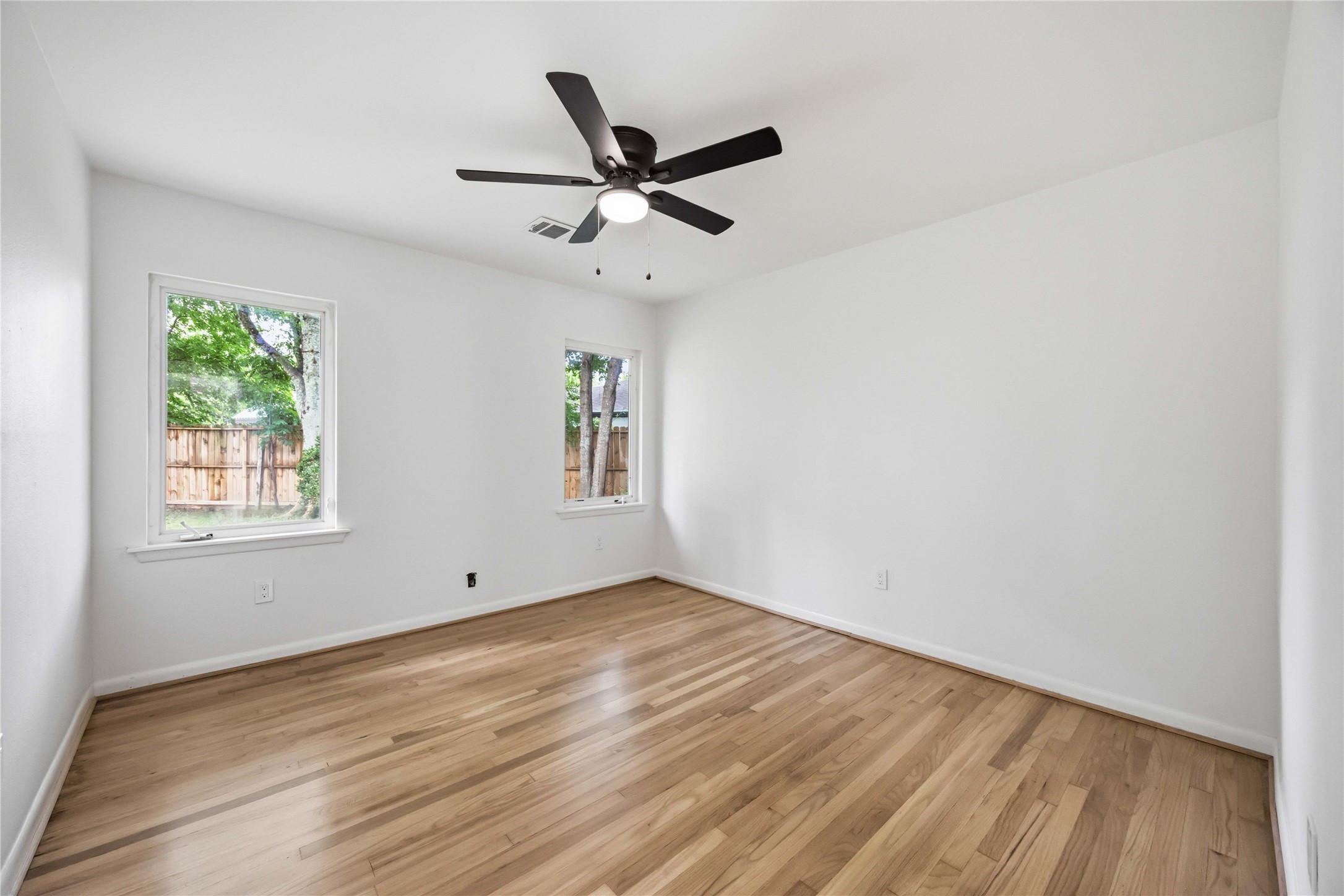 8419 Bluegate Court Property Photo 10