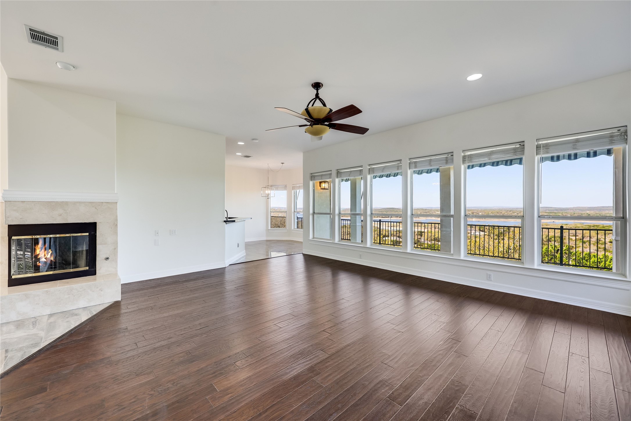 7008 Deepwood Drive Property Photo 11