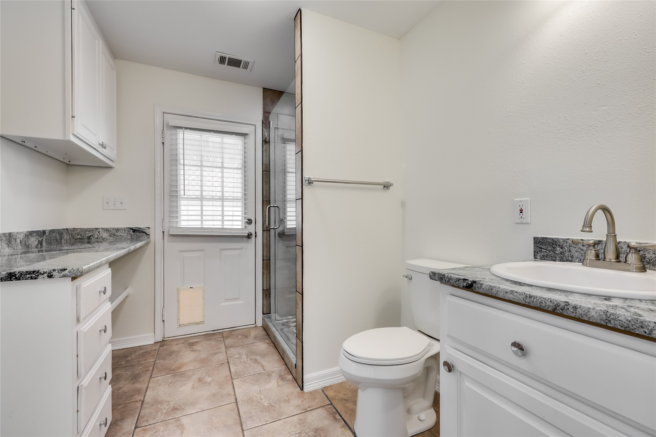 7008 Deepwood Drive Property Photo 24