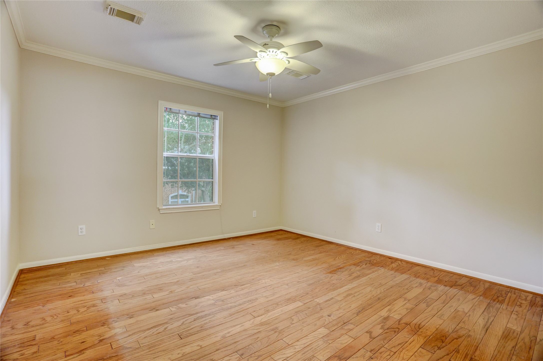 45 Ambleside Crescent Drive Property Photo 17