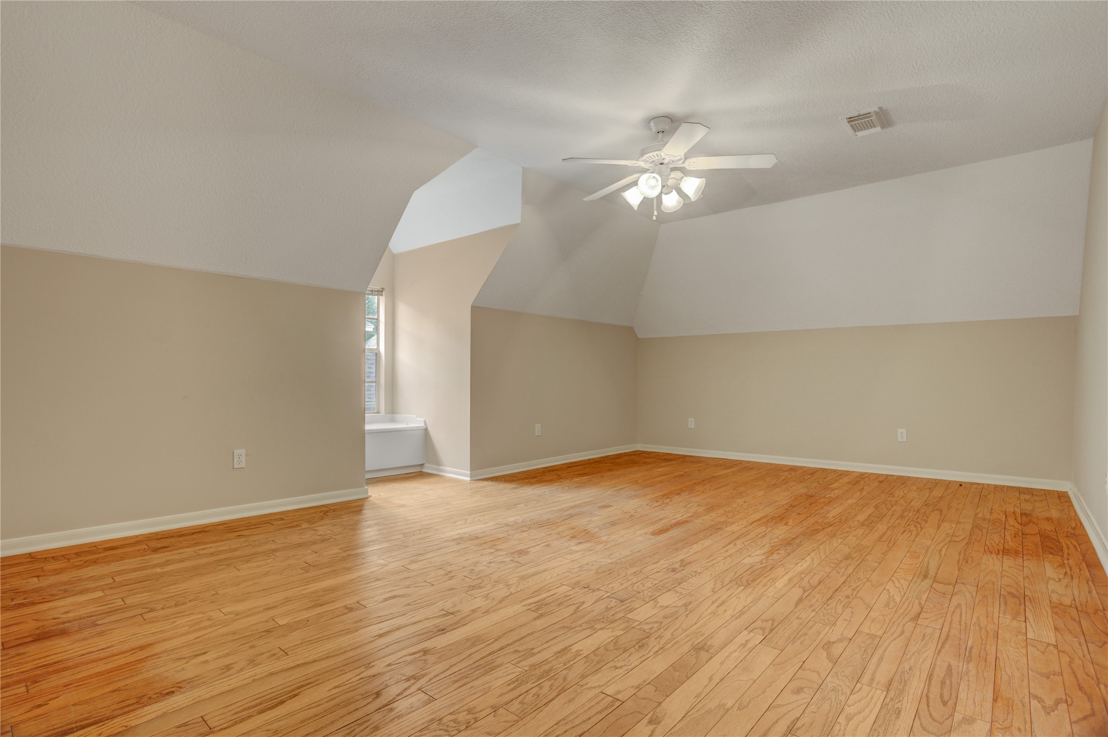 45 Ambleside Crescent Drive Property Photo 20