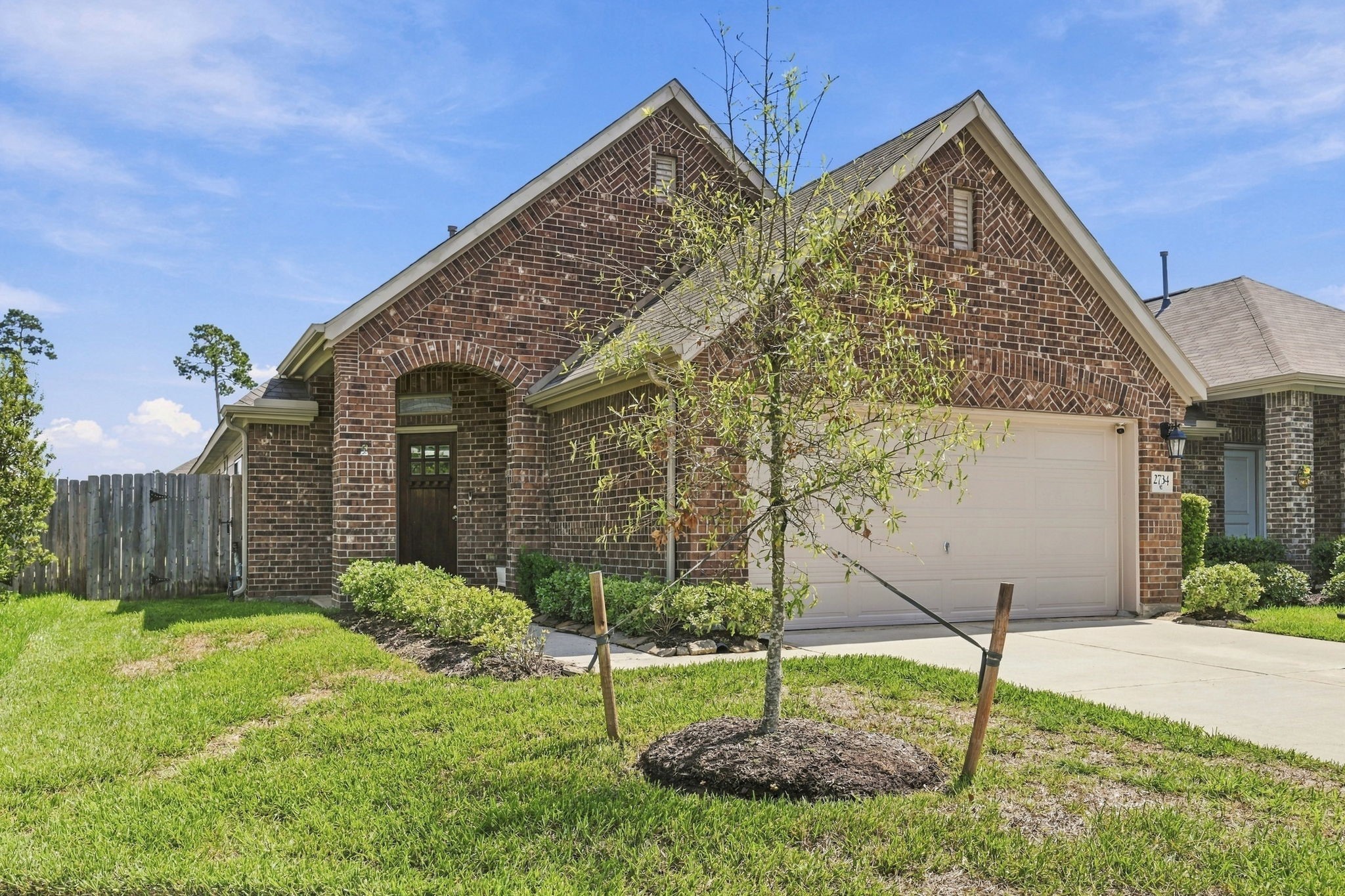 2734 Meadow View Lane Property Photo 1