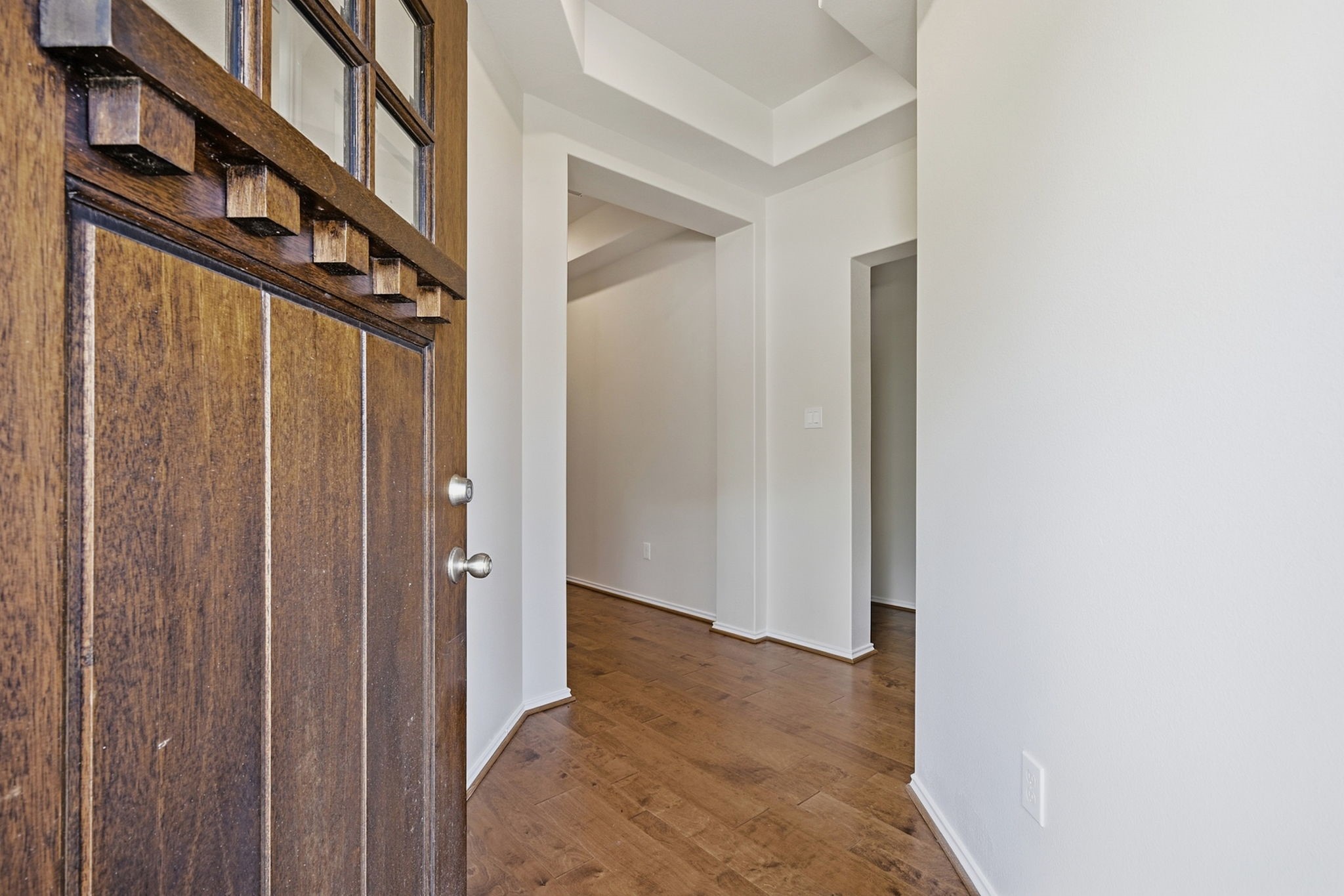 2734 Meadow View Lane Property Photo 4