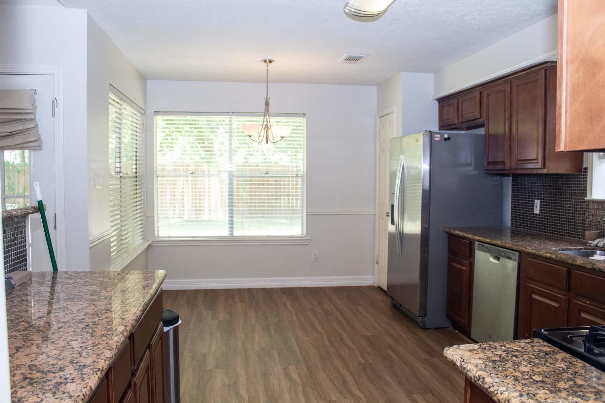 9526 Dundalk Street Property Photo 9