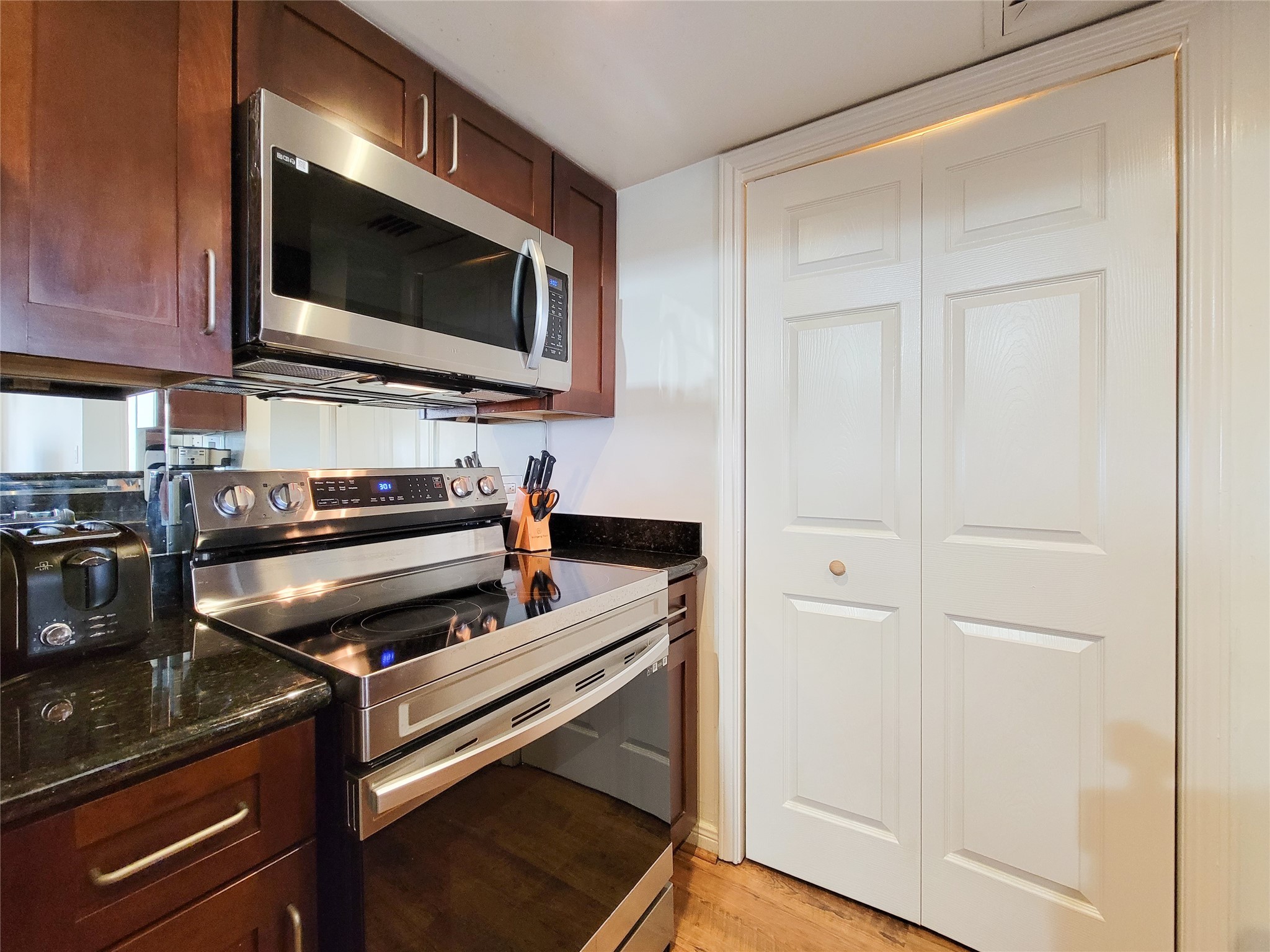 3525 Sage Road 1605 Property Photo 10