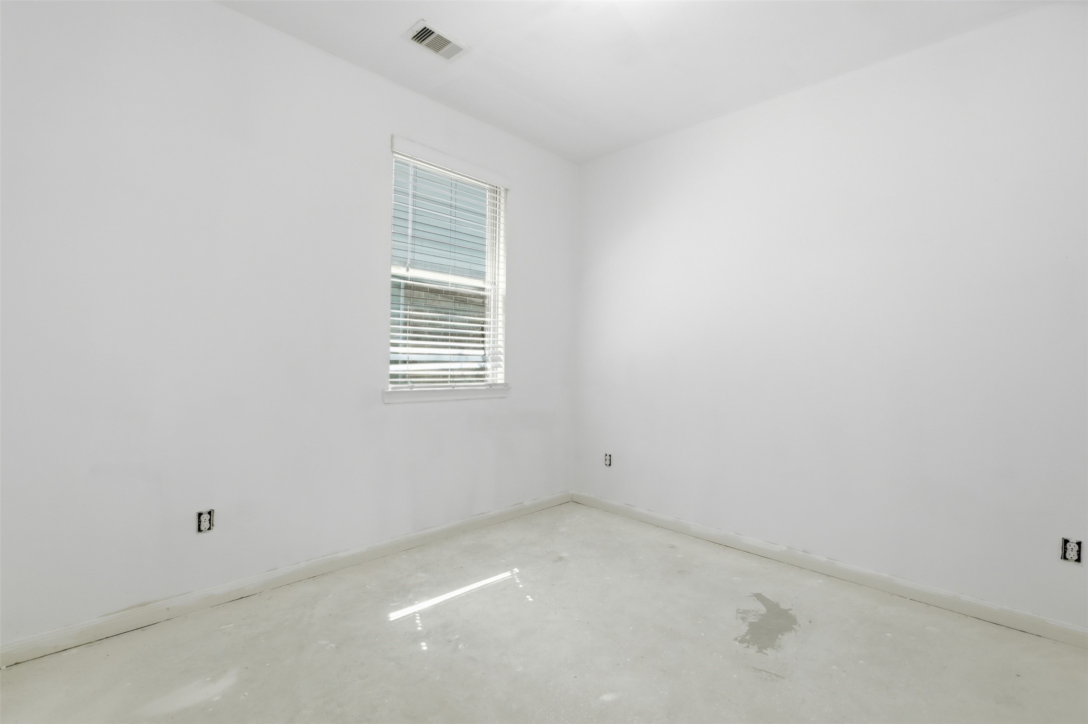 2602 Cold River Dr Drive Property Photo 24