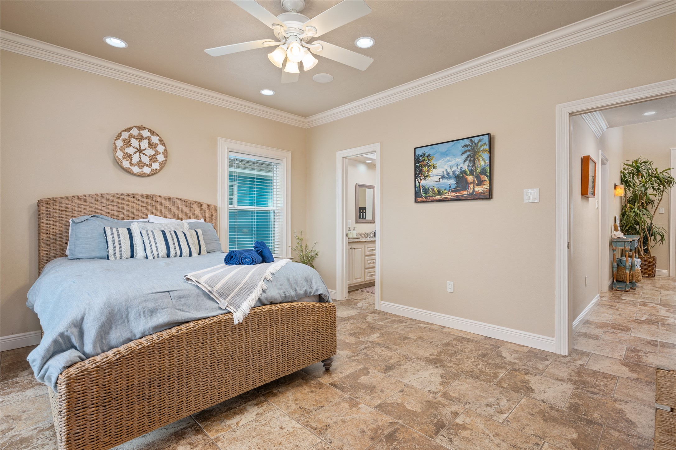 819 Eastview Property Photo 33