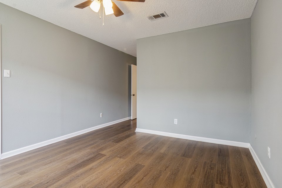 14447 Misty Meadow Lane Property Photo 13