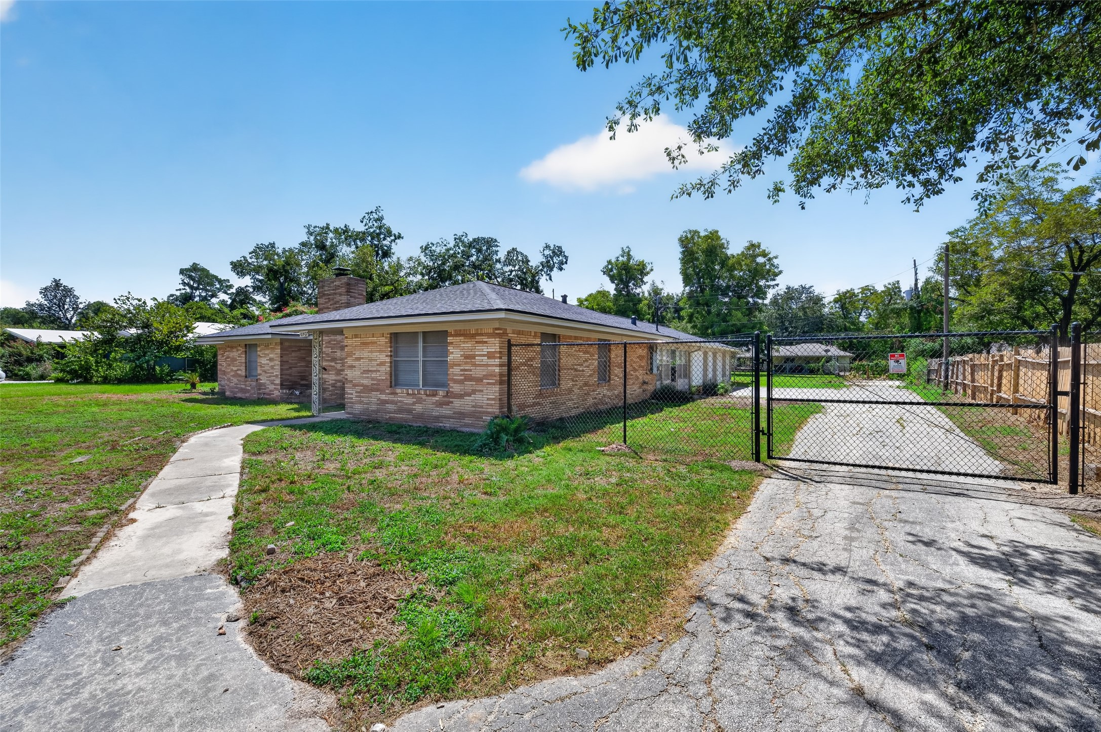 16407 Mahan Road Property Photo 3