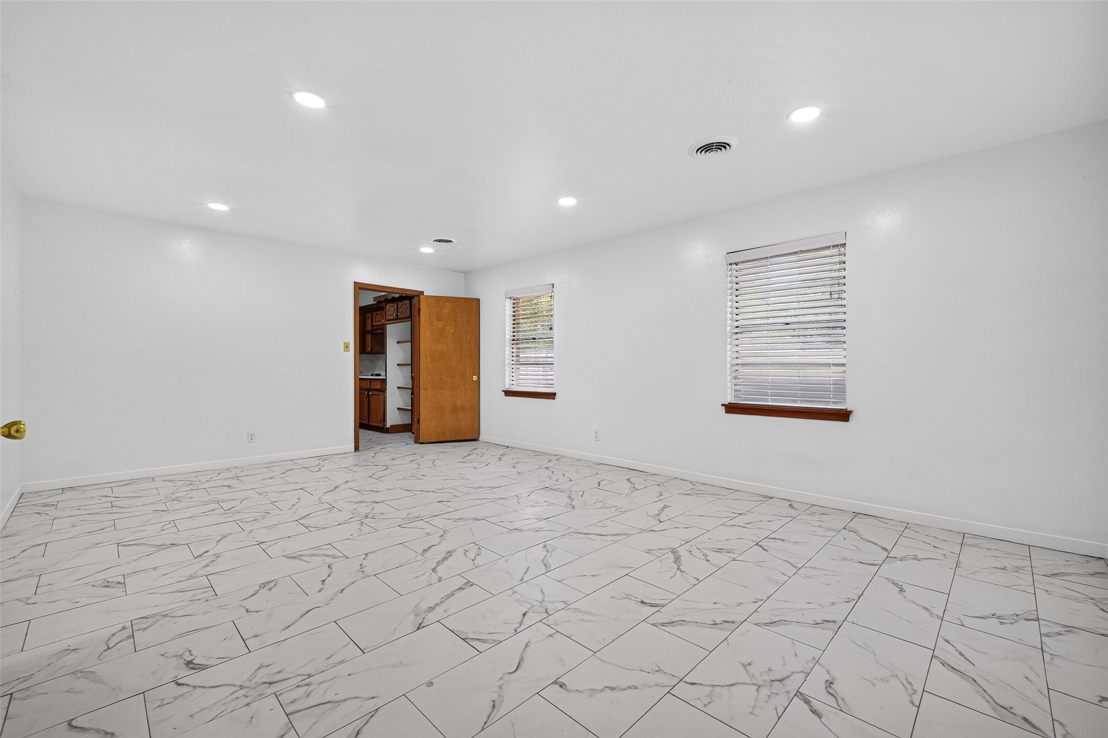 16407 Mahan Road Property Photo 12