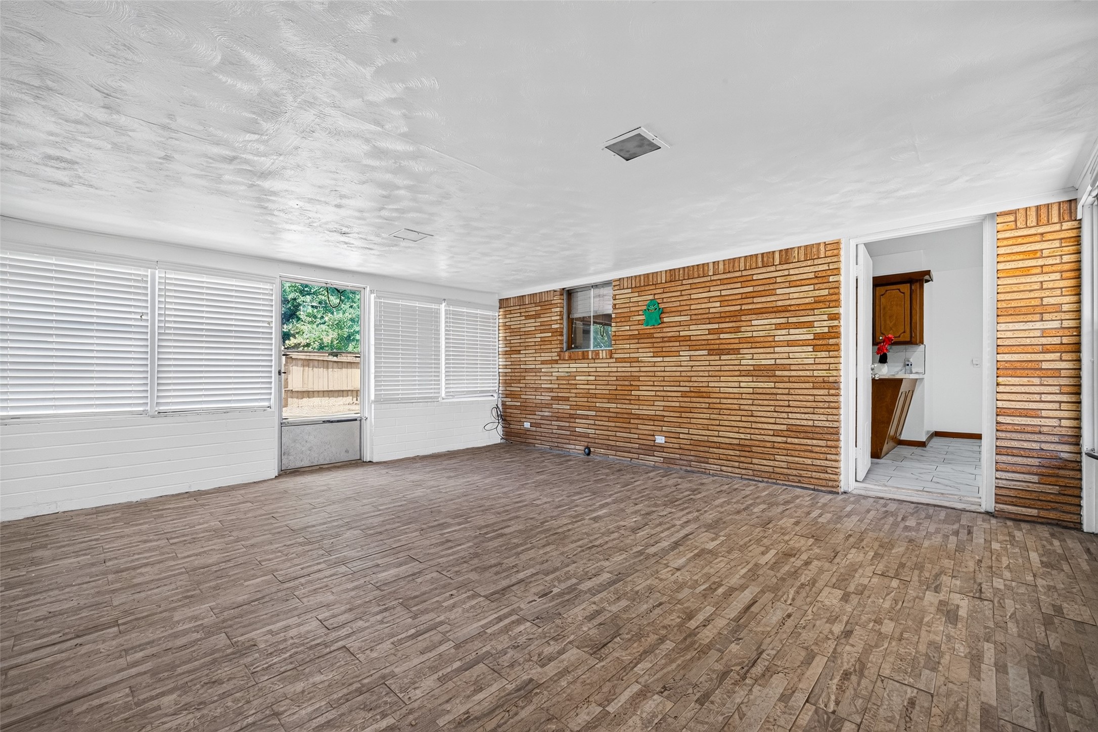 16407 Mahan Road Property Photo 38
