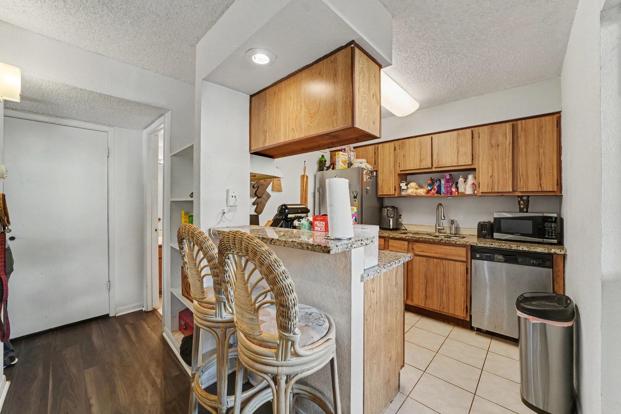 1516 Bay Area Boulevard F15 Property Photo 3